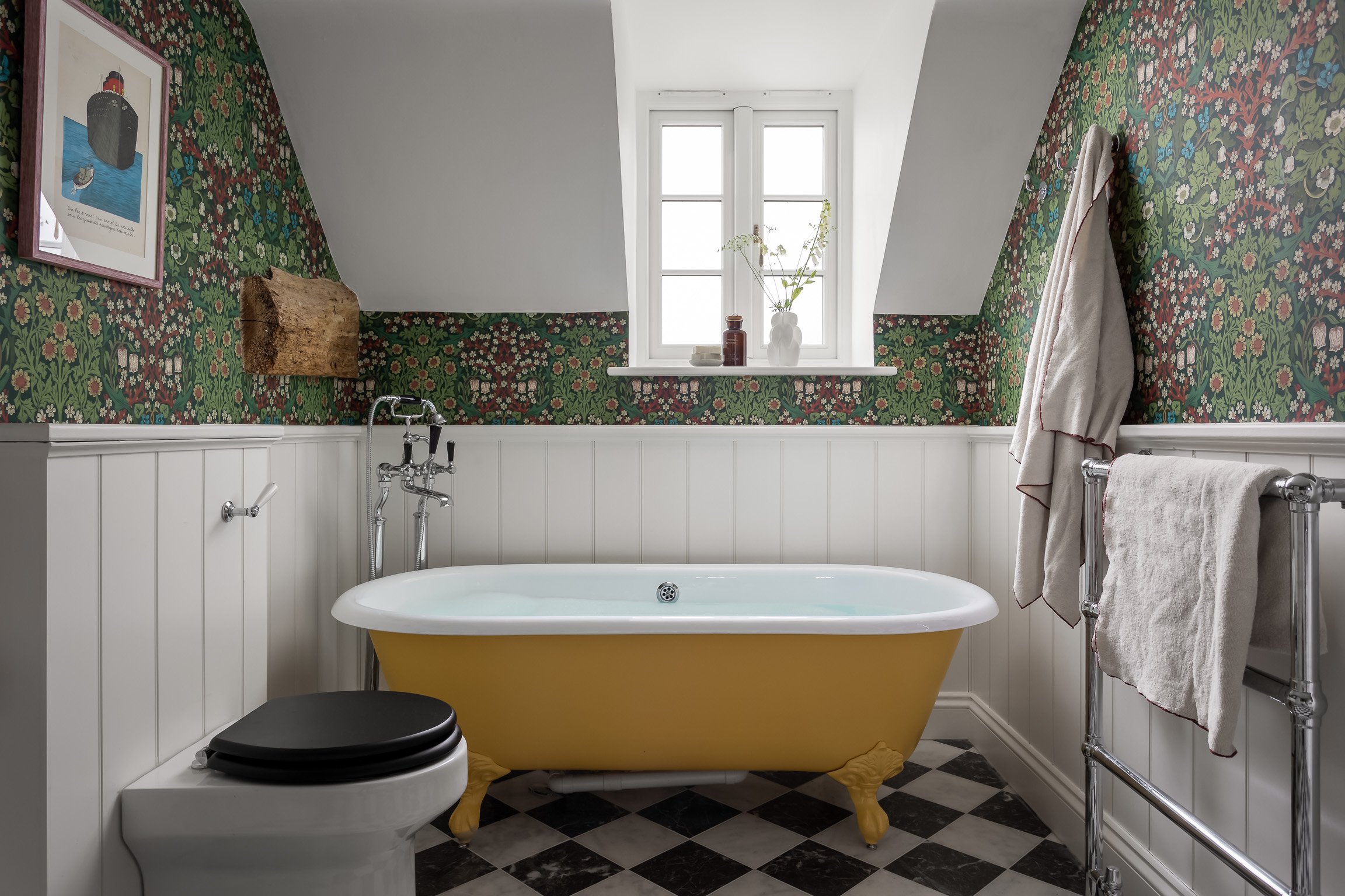 20 - Bathroom, Cheltenham, Gloucestershire, Photographer.jpg