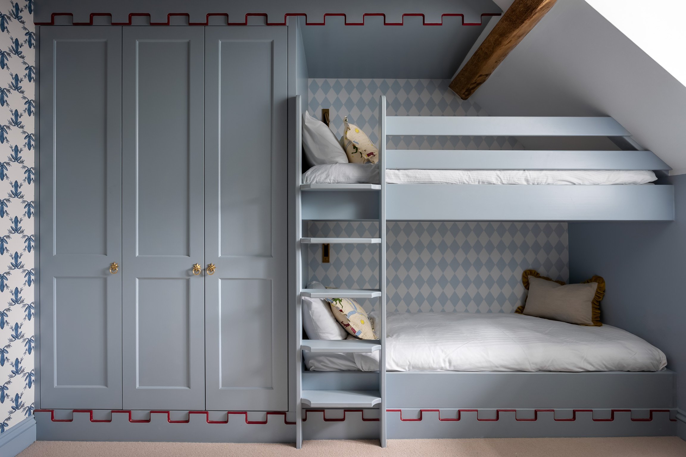 24 - Bed, Cottage, Hampshire, Holiday, Photographer.jpg