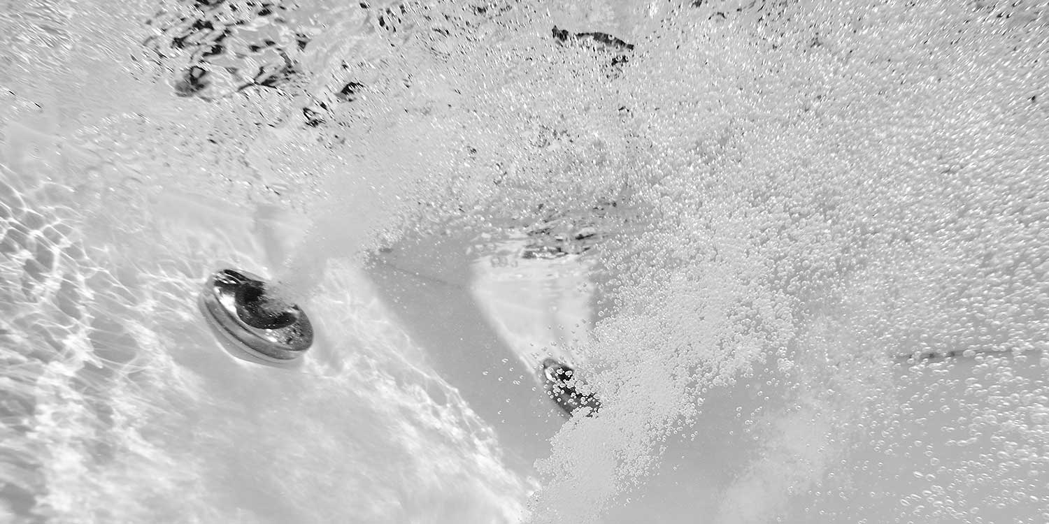 Clear+water+in.clear+spa_hottub-01.jpg