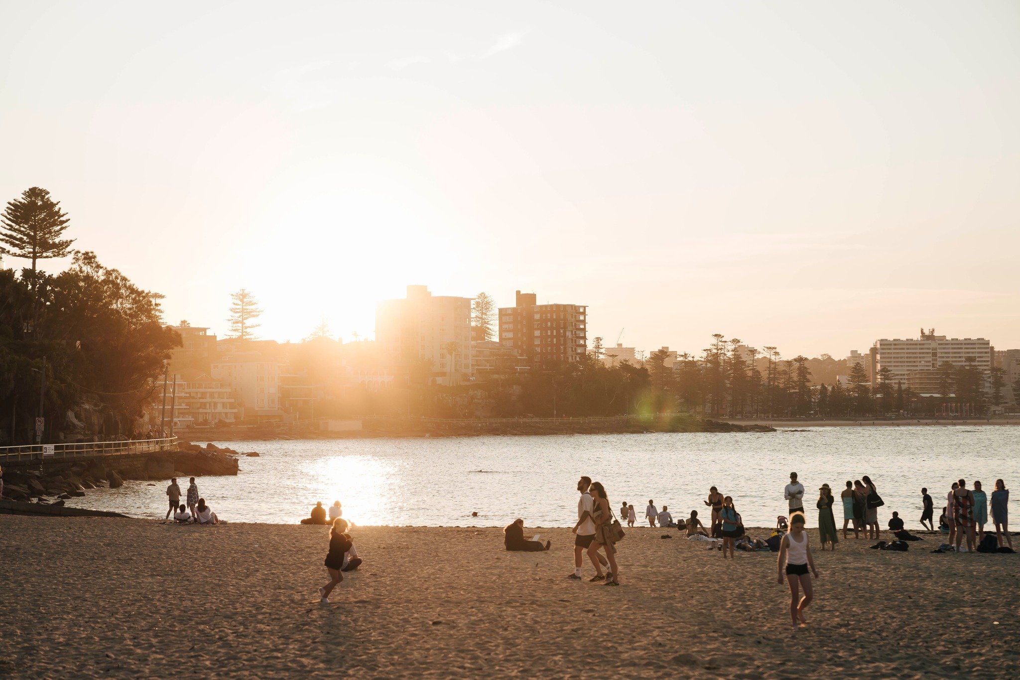 We've loved the long summer of balmy evenings down at Shelly Beach. 

Please note that our trading hours have now been updated for autumn to 7am - 3pm daily with Happy Hour 2pm - 3pm every weekday. 

Come down and try our new breakfast menu or fish s