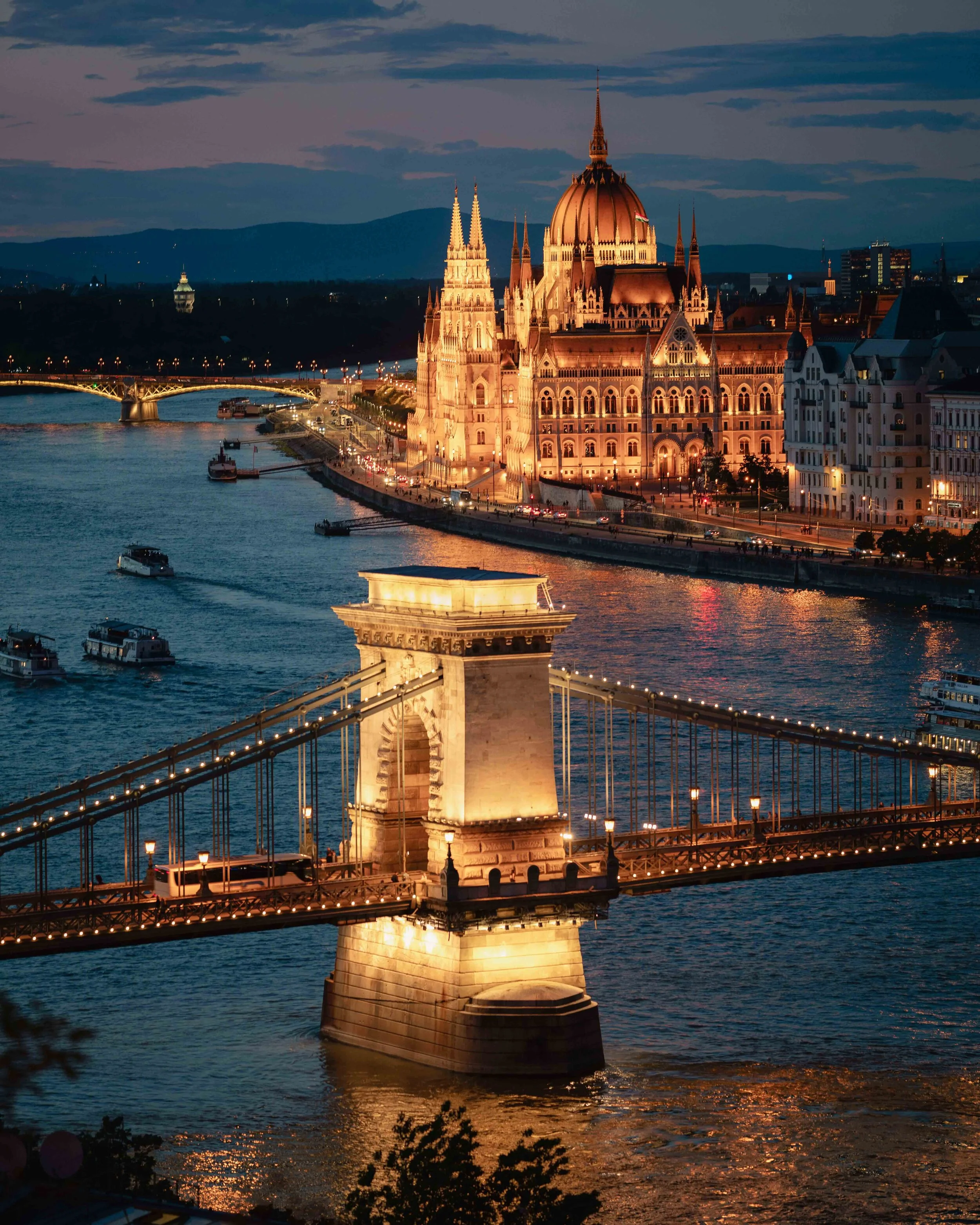 Joe-Thomas-Photo-four-seasons-budapest-Photographer-2.jpg