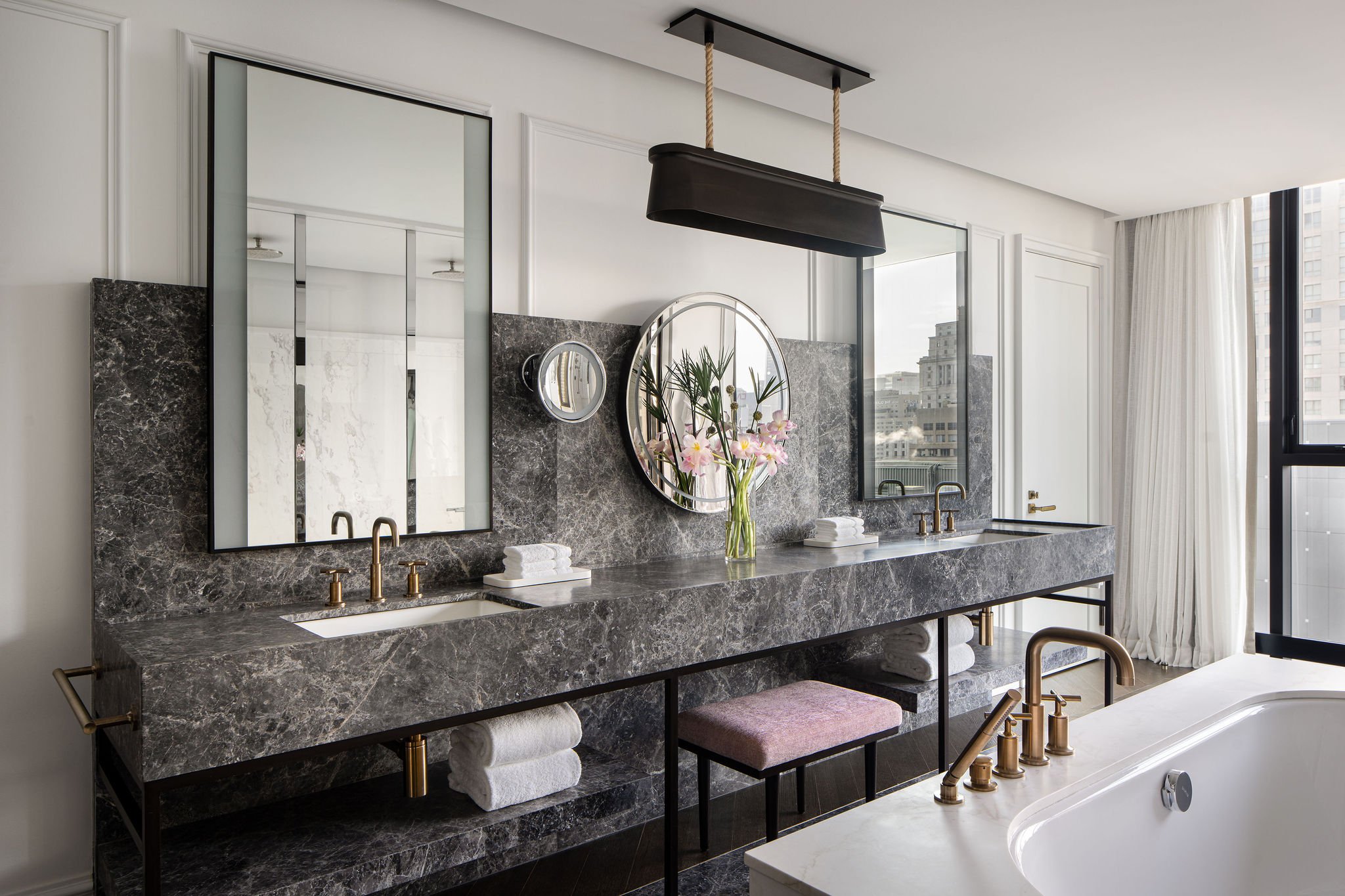 PresidentialSuite-FSMontreal-3.jpg