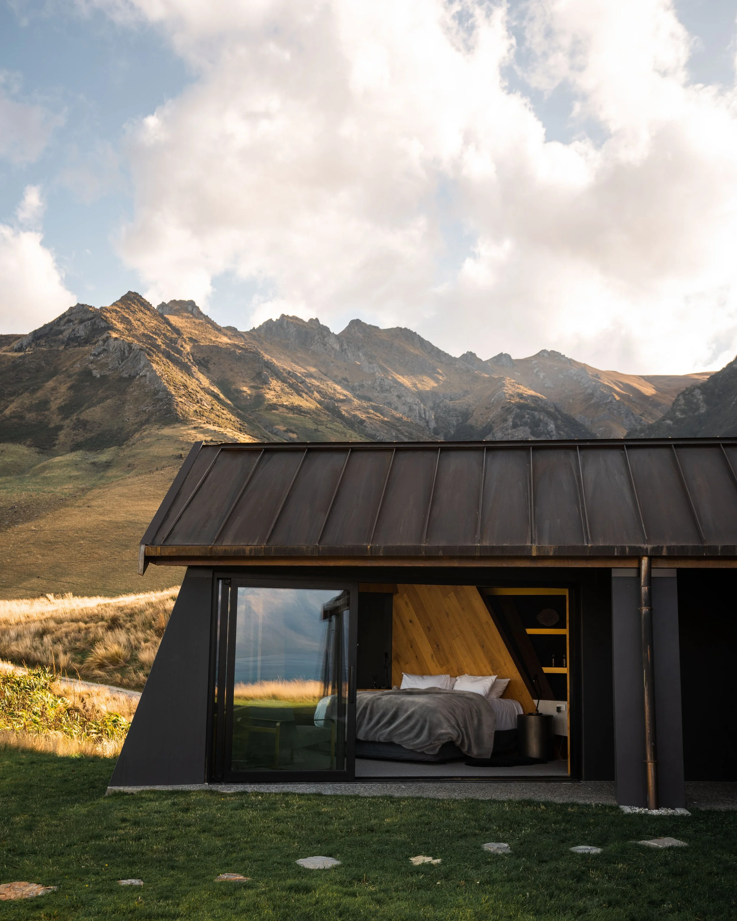 Mt-Isthmus-NewZealand-Joe-Thomas-Architecture-travel-8.jpg