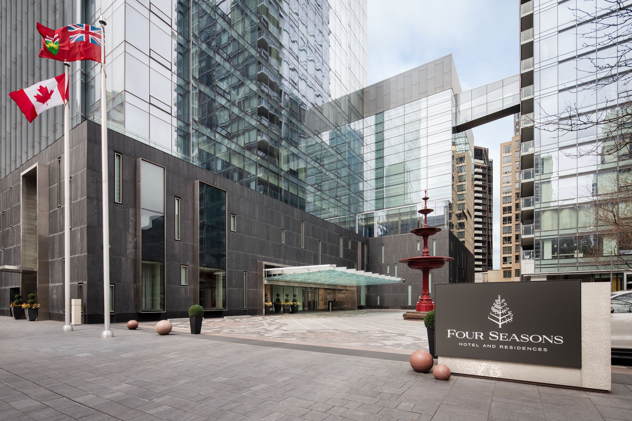 Four-Seasons-Toronto-Joe-Thomas-Interior-Design-Hospitality-Photographer-18.jpg