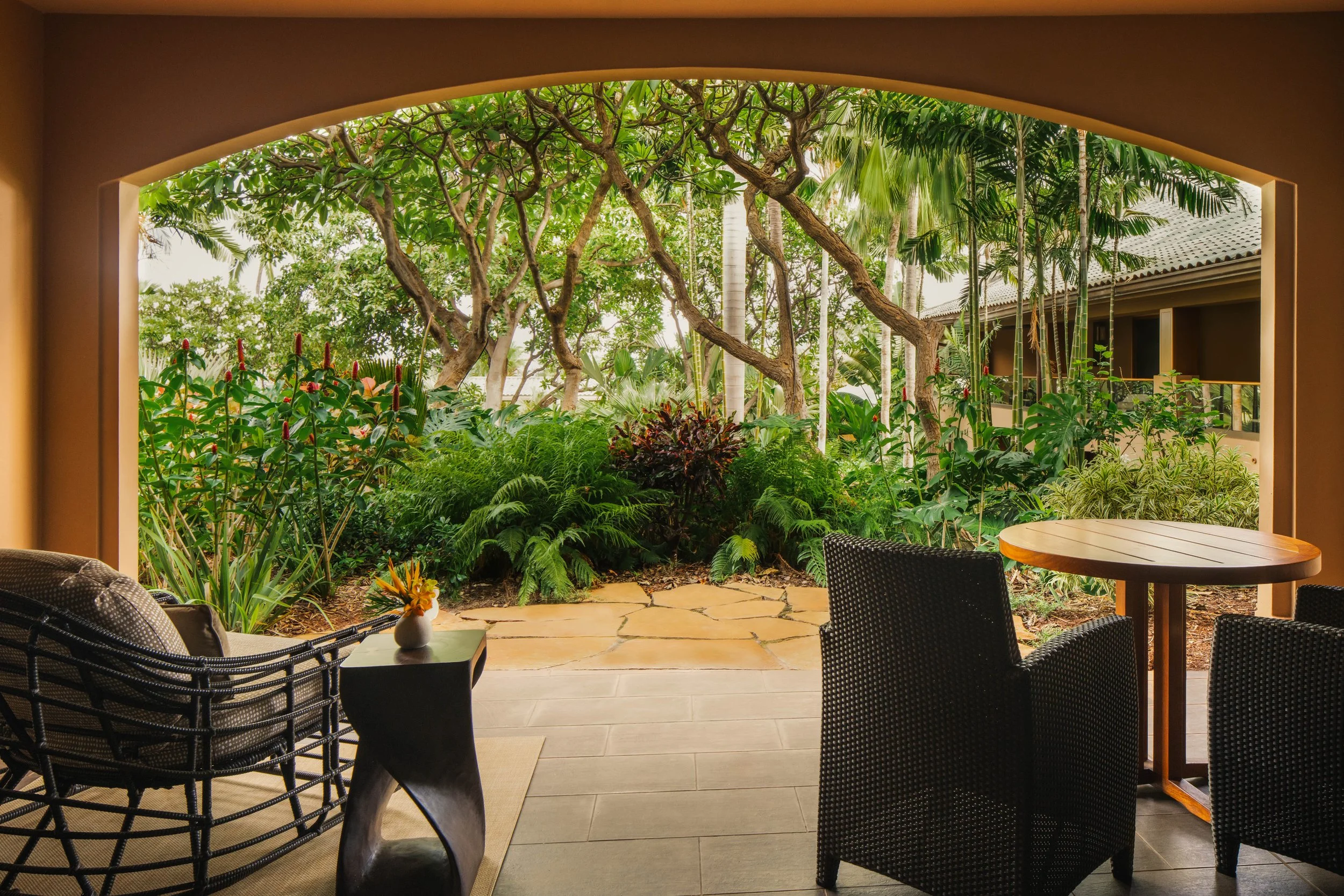 FourSeasons-Lanai-JoeThomas-16.jpg
