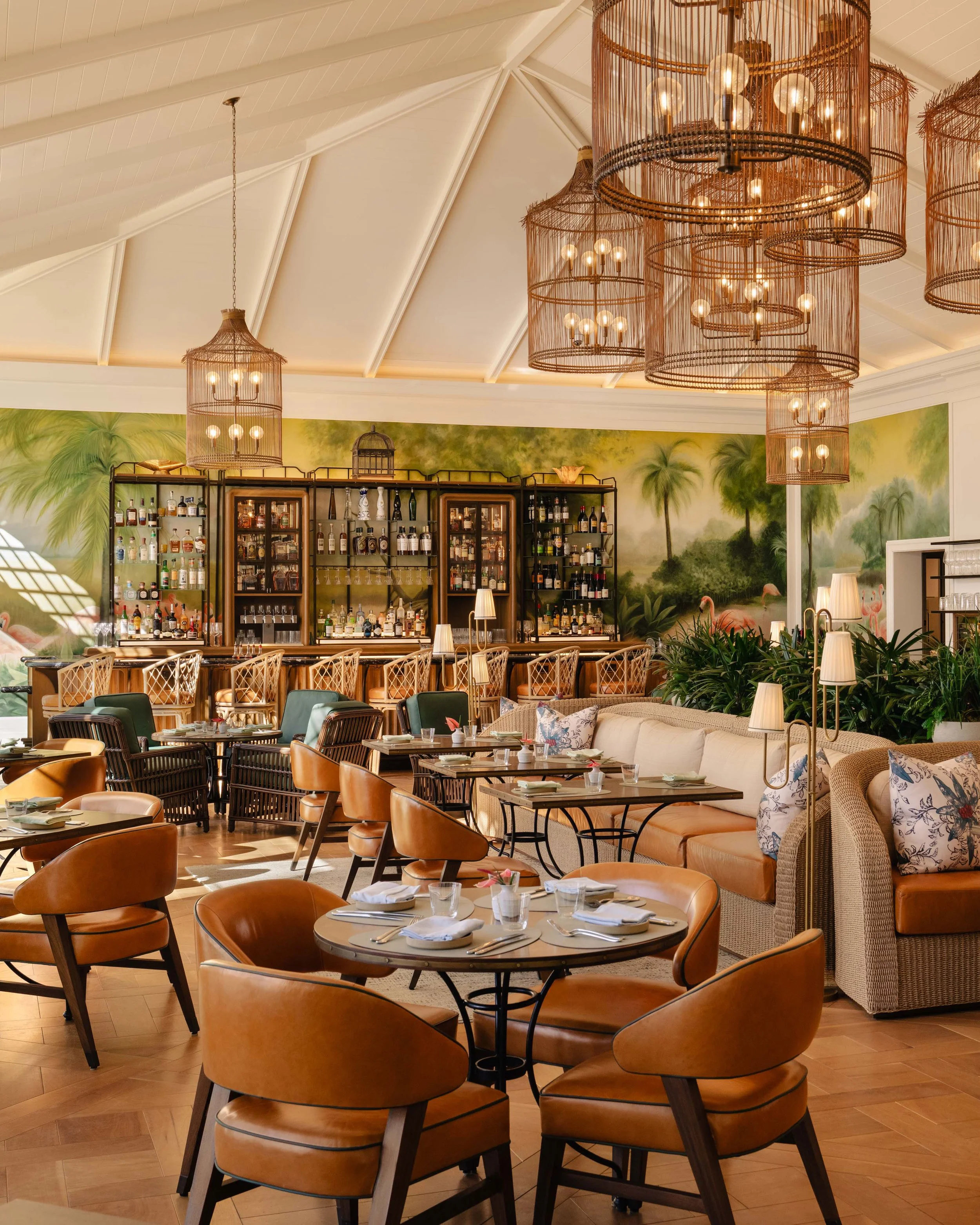 Cover-FourSeasons-Naples_Beach_Club-JoeThomas-Architectural-Hospitality-Photoshoot-9.jpg