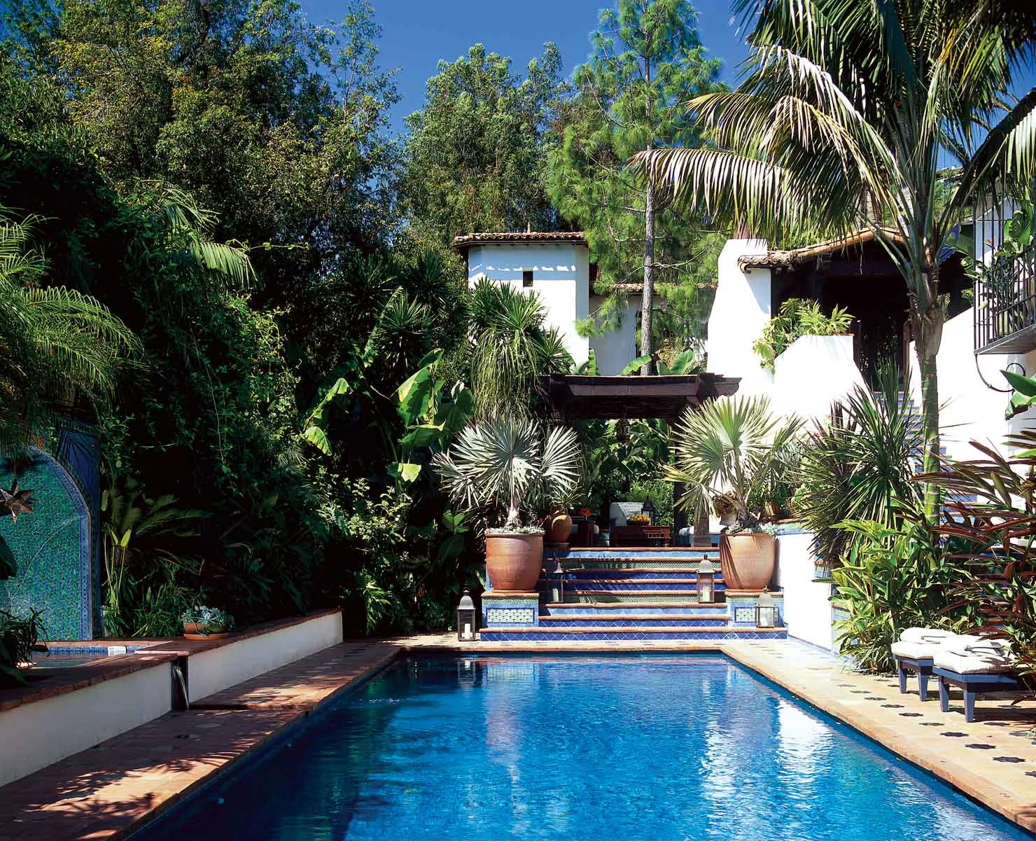 2-CASTILIAN-RESIDENCE_2005_.jpg