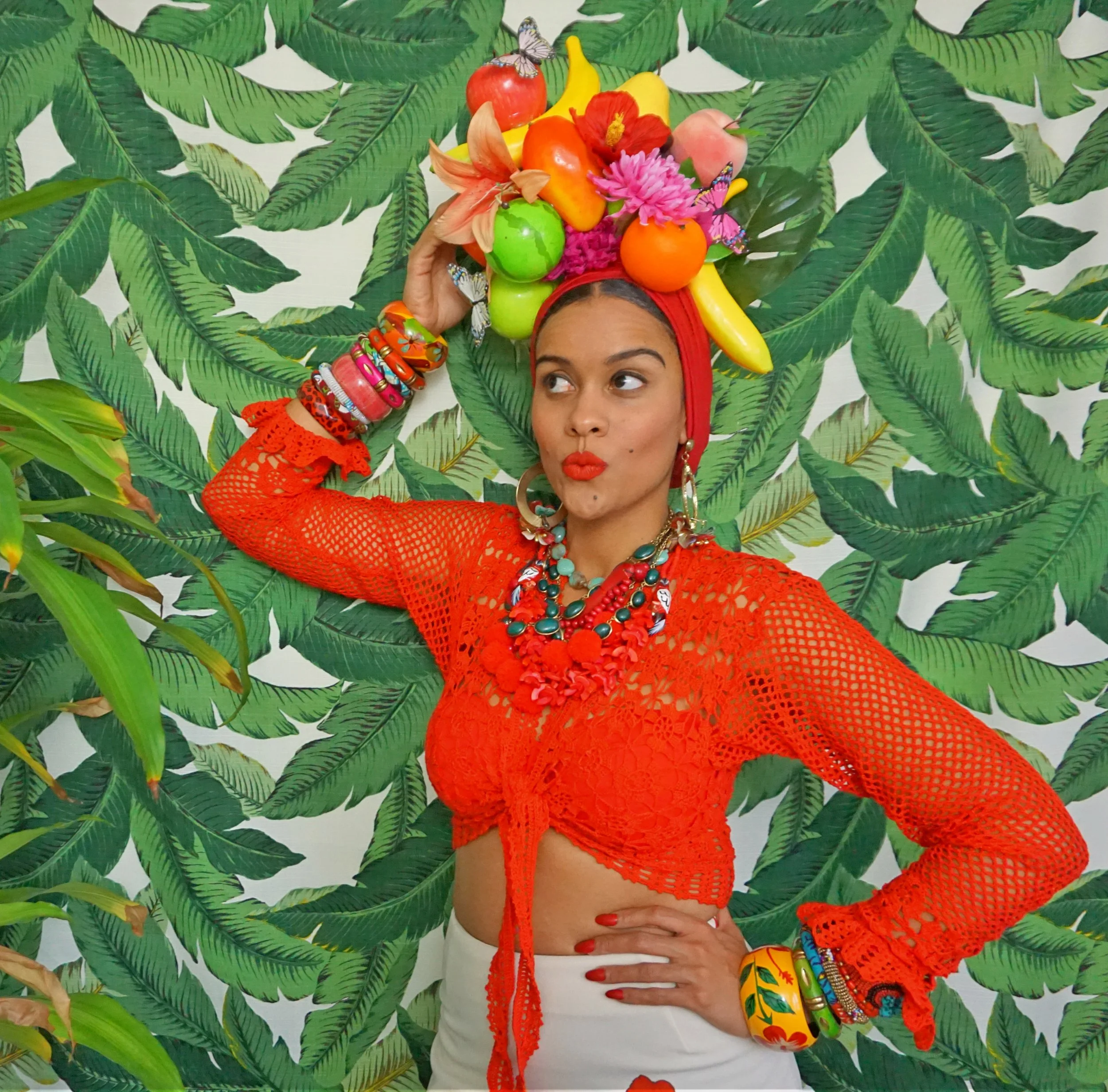 DIY HALLOWEEN COSTUME CARMEN MIRANDA & THE TUTTTI FRUTTI HAT — KRYSTLE
