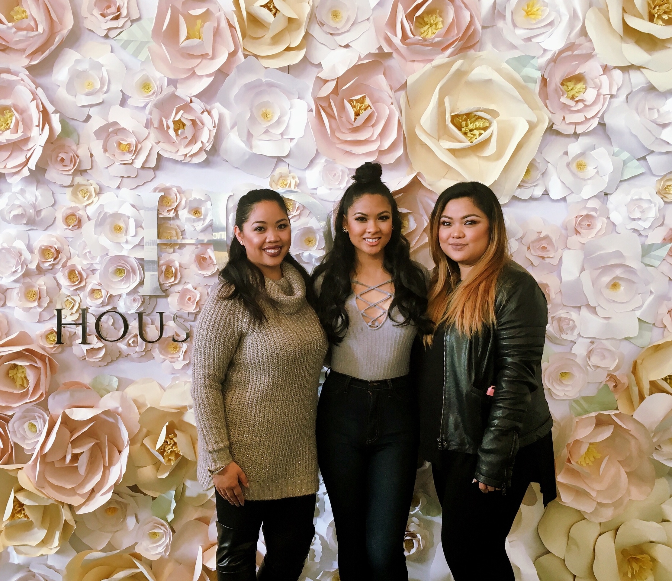 House of Lashes had the BEST backdrop, i could stay in front of this stand forever :)