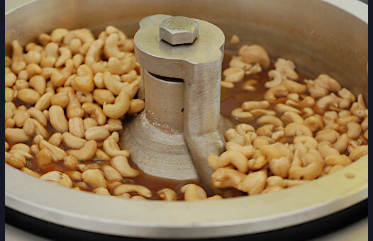 14-R-cashews1.jpg
