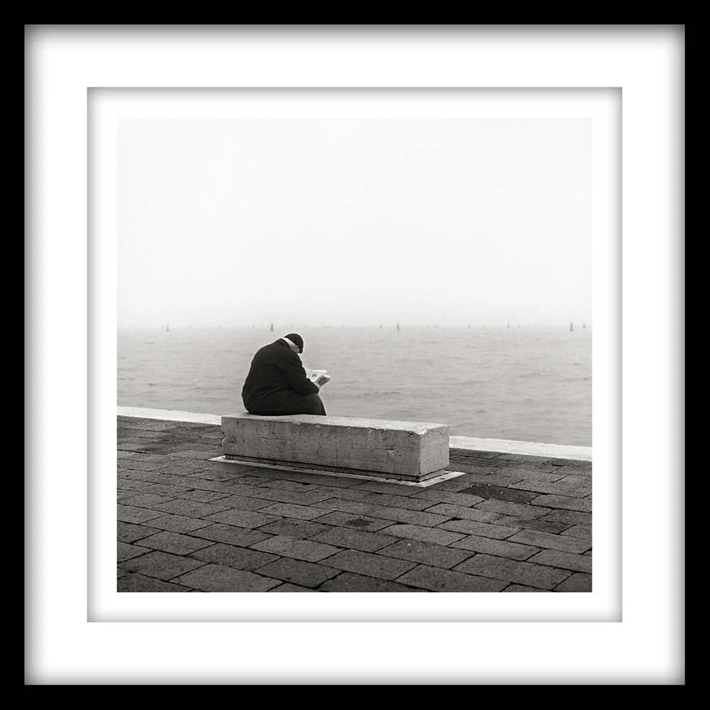 Venice13-262-OldManReading-Squarespace.jpg
