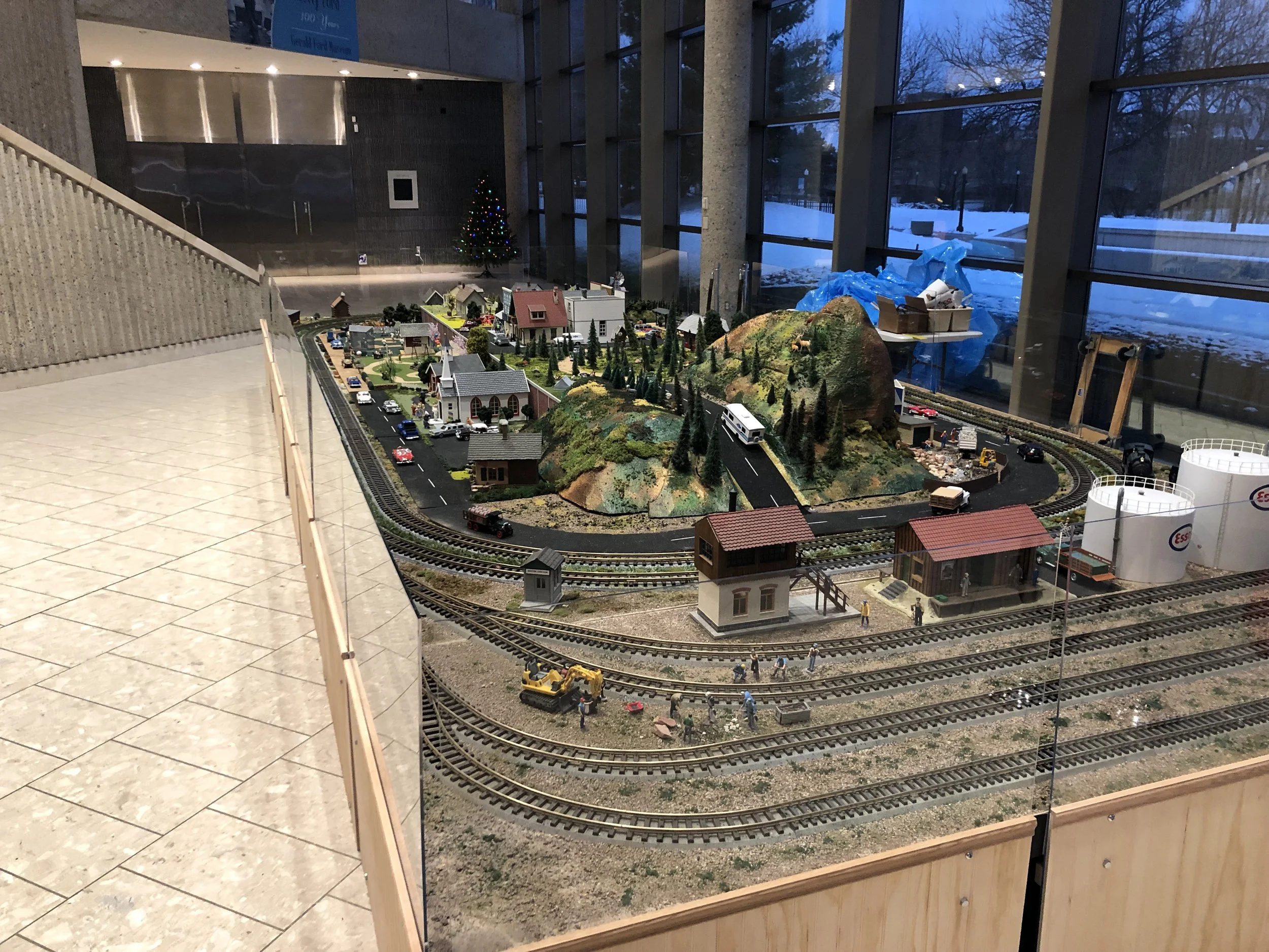 Train set at GR Ford Museum - PlexiCase acrylic enclosed
