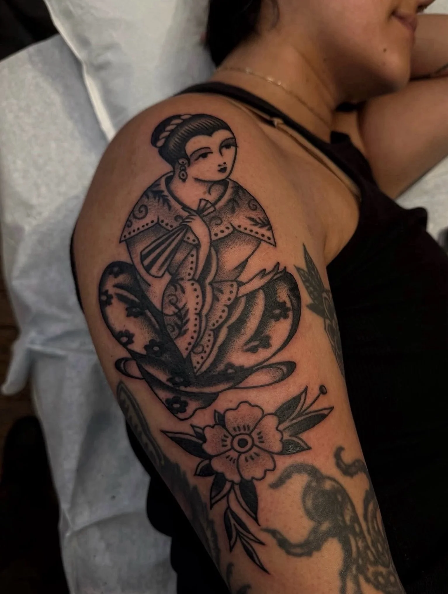 Lovely lady honoring the client&rsquo;s Filipino heritage, by @alenachun
