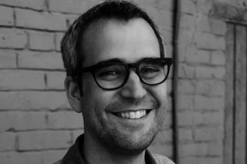 Stephen Hardy holds a graduate degree from Harvard University. He has also studied at Georgetown University and Cité Internationale Universitaire. Mr. Hardy lectures internationally, has extensive publication experience, worked for the United States…