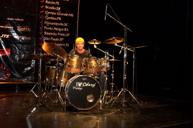 Em Curitiba, no 1º Odery Modern Drummer Festival, 2007