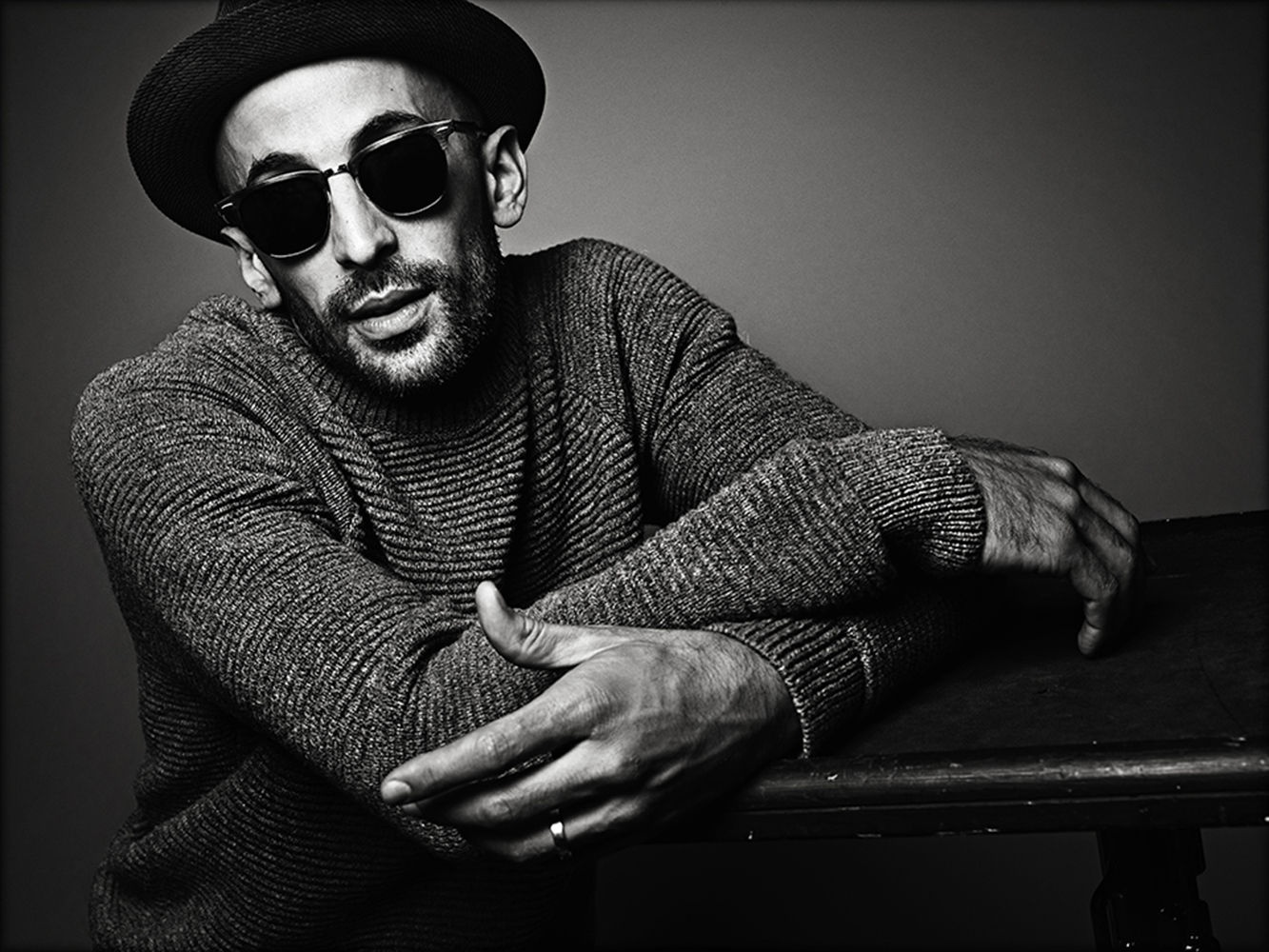 1328 LES 17F MB 02JR_404 RGB.jpg