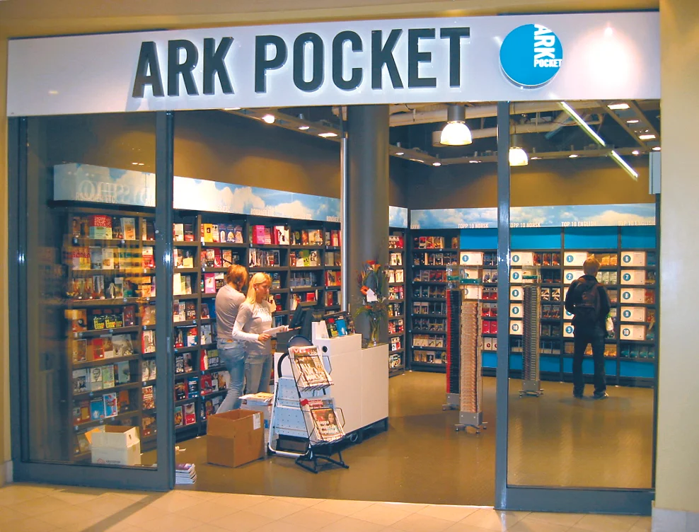  Typical shop entrance / signage 