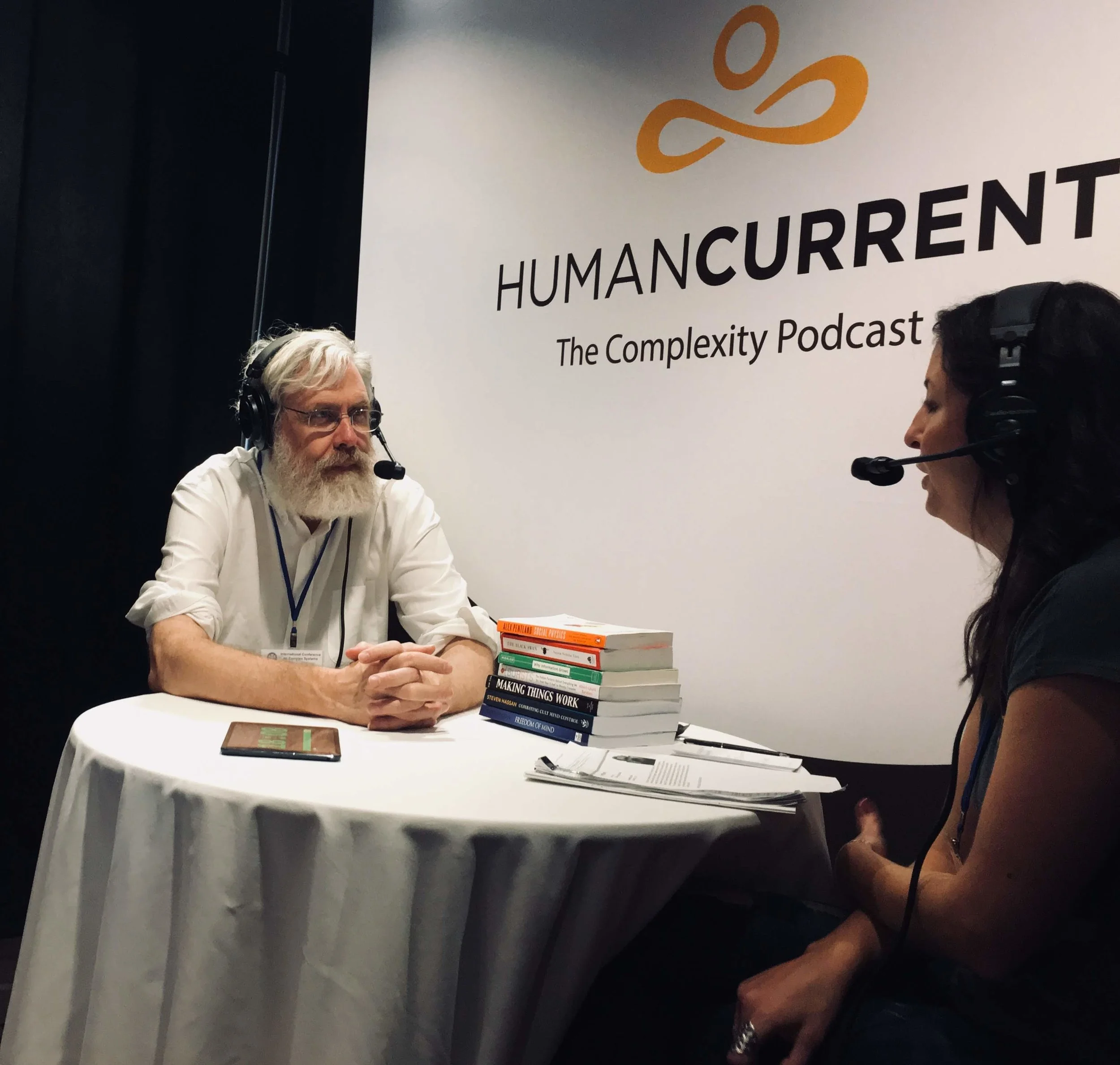 Haley talking with Professor George Church at ICCS 2018