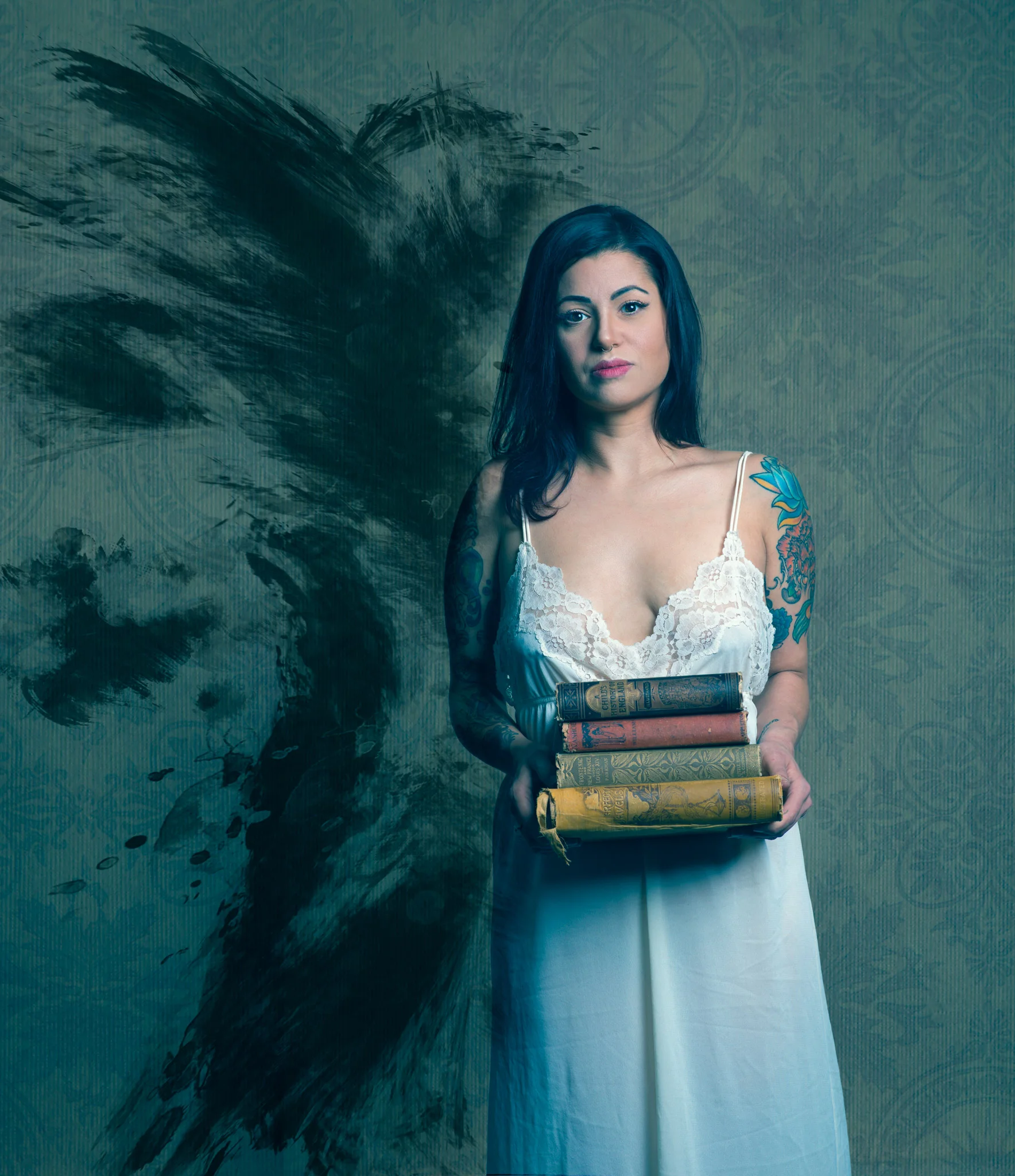 Las Vegas Photographer-fashion-editorial - woman with books.jpg