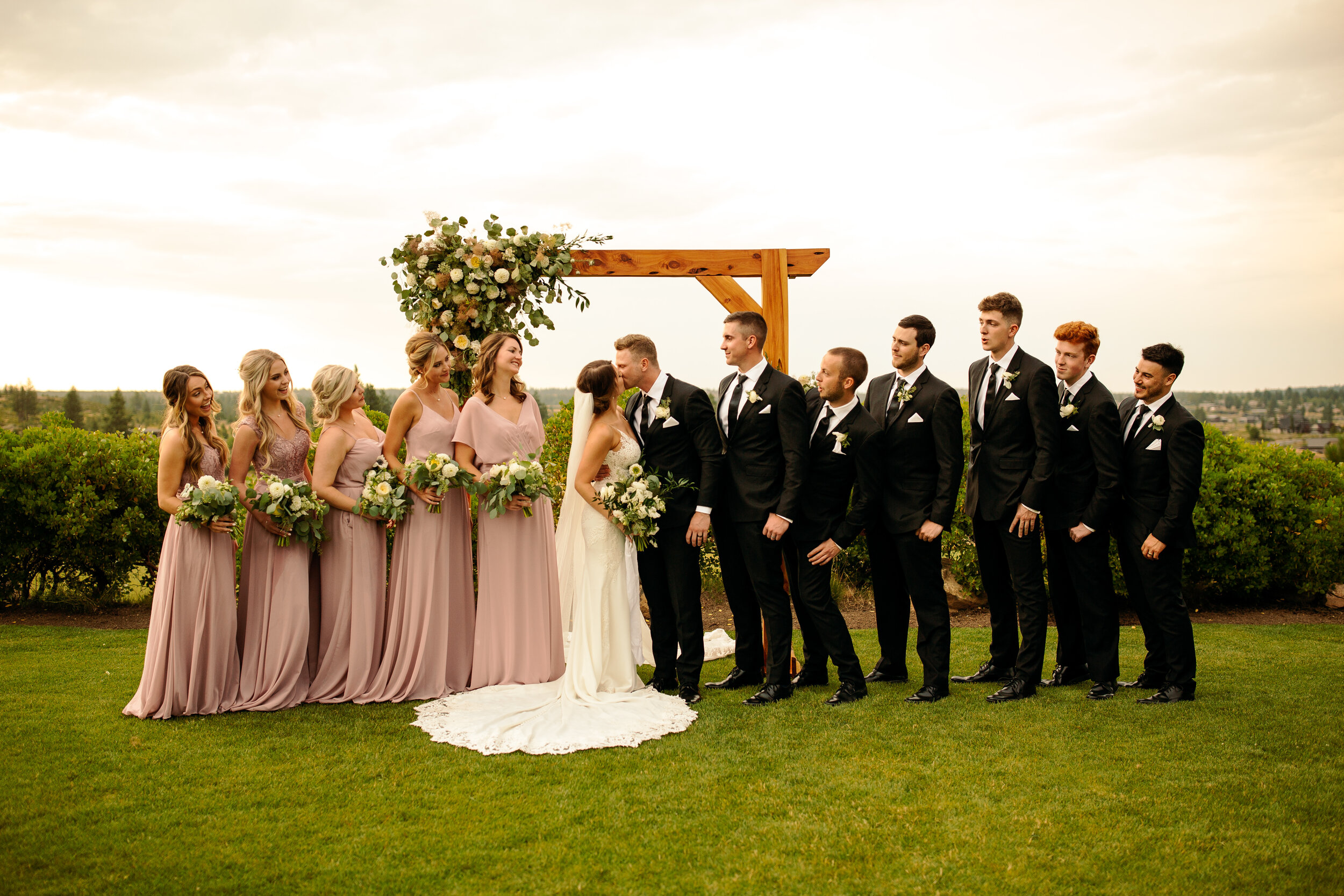 EMILY VANDEHEY PHOTOGRAPHY -- Bend Wedding Photographer -- Kerrie + Tyler -- Bridal Party -- Tetherow_-78.jpg