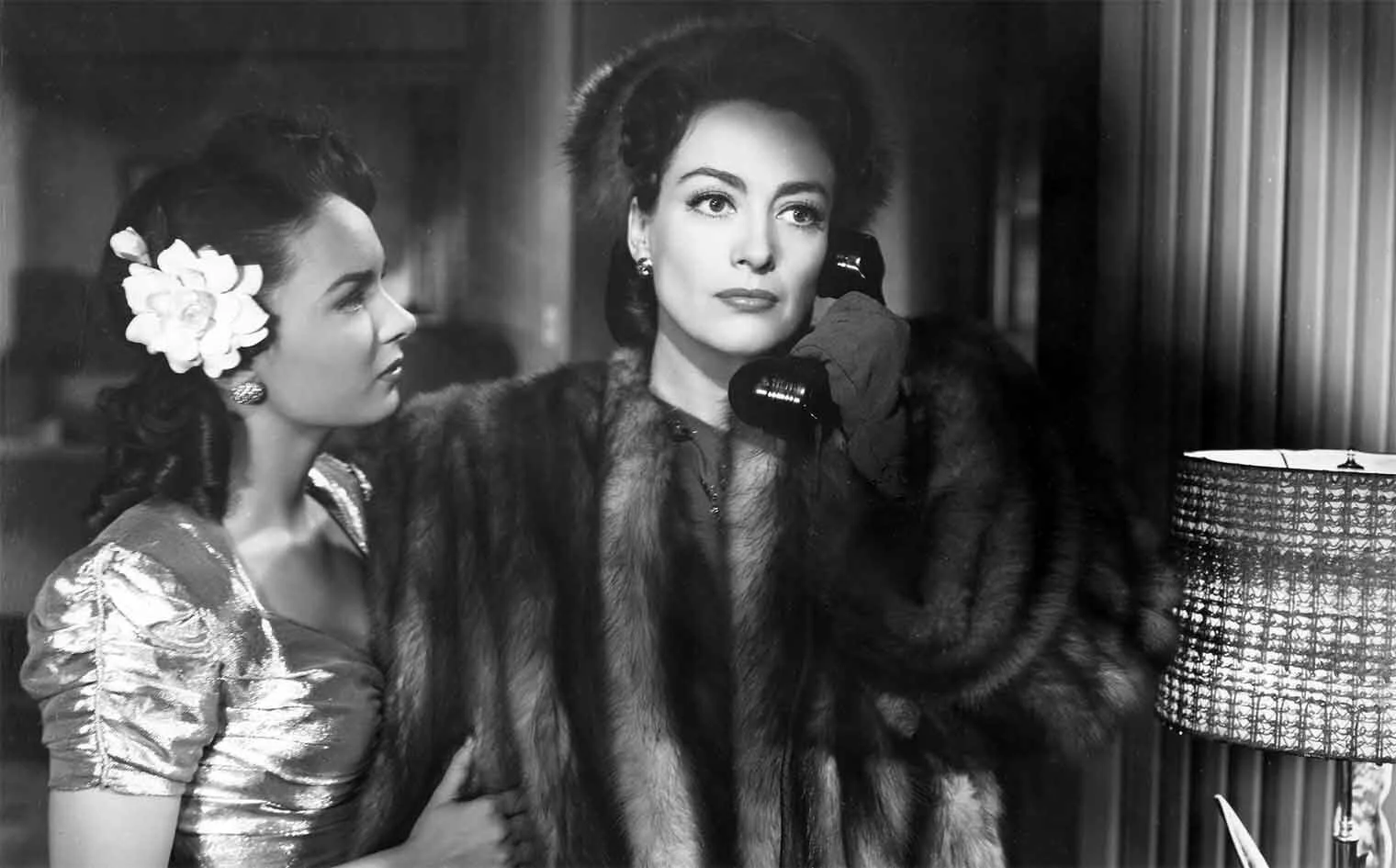 MILDRED PIERCE (1945)