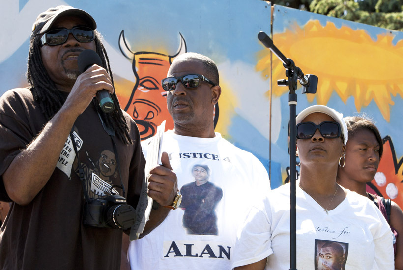 Richard-Brown-Adam-Jeralynn-Blueford-speak-for-Alan-at-MX-Jazz-Fest-San-Antonion-Park-Oakland-051912-by-Malaika.jpg