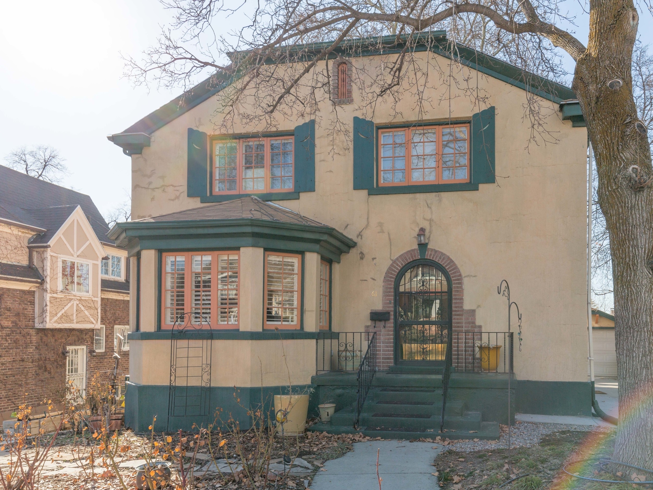61 Virginia View from the Street