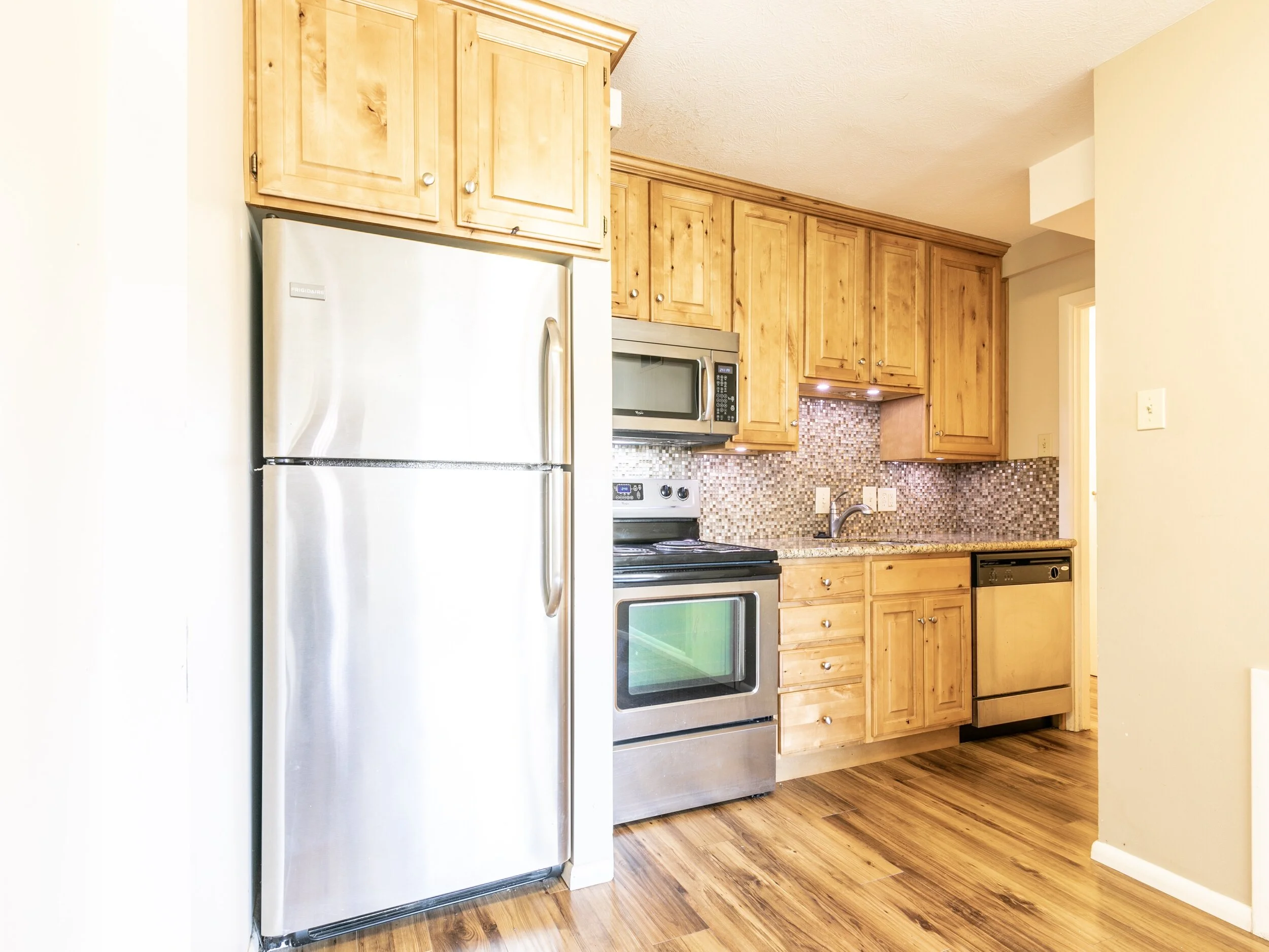 basement  kitchen.JPG