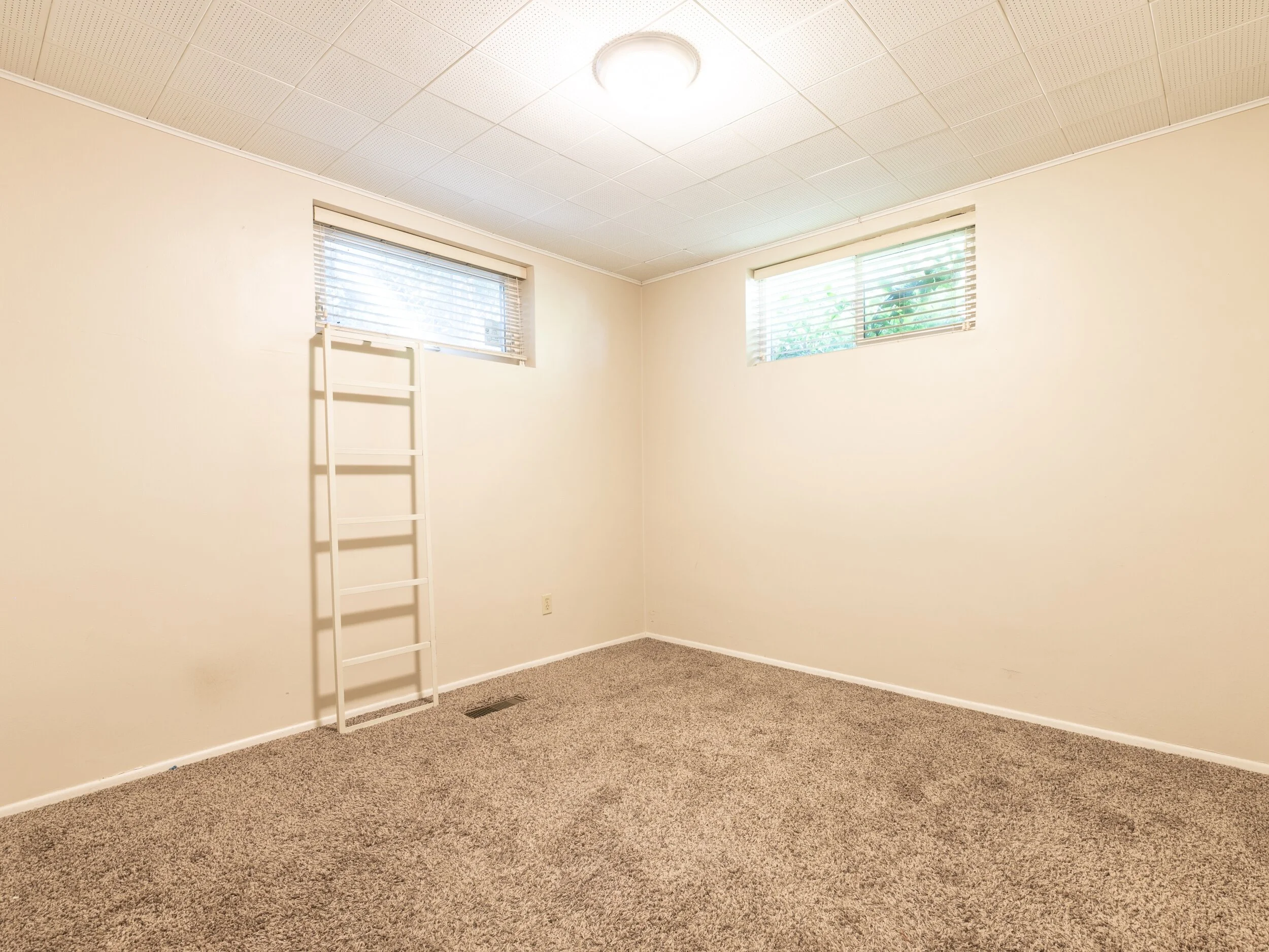 basement New bed1.JPG