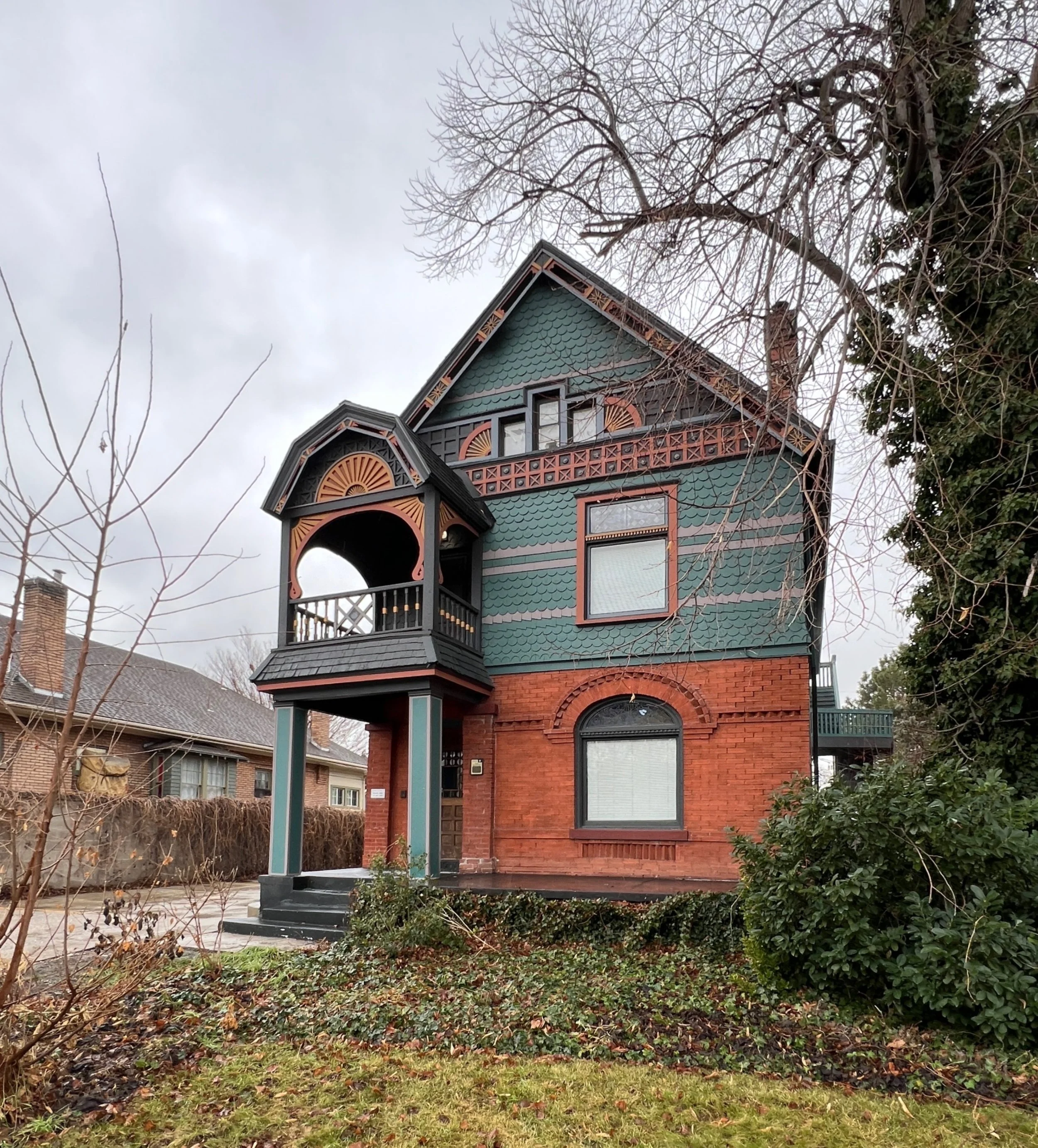 Sugarhouse Victorian Airbnb - 936 E 1700 S