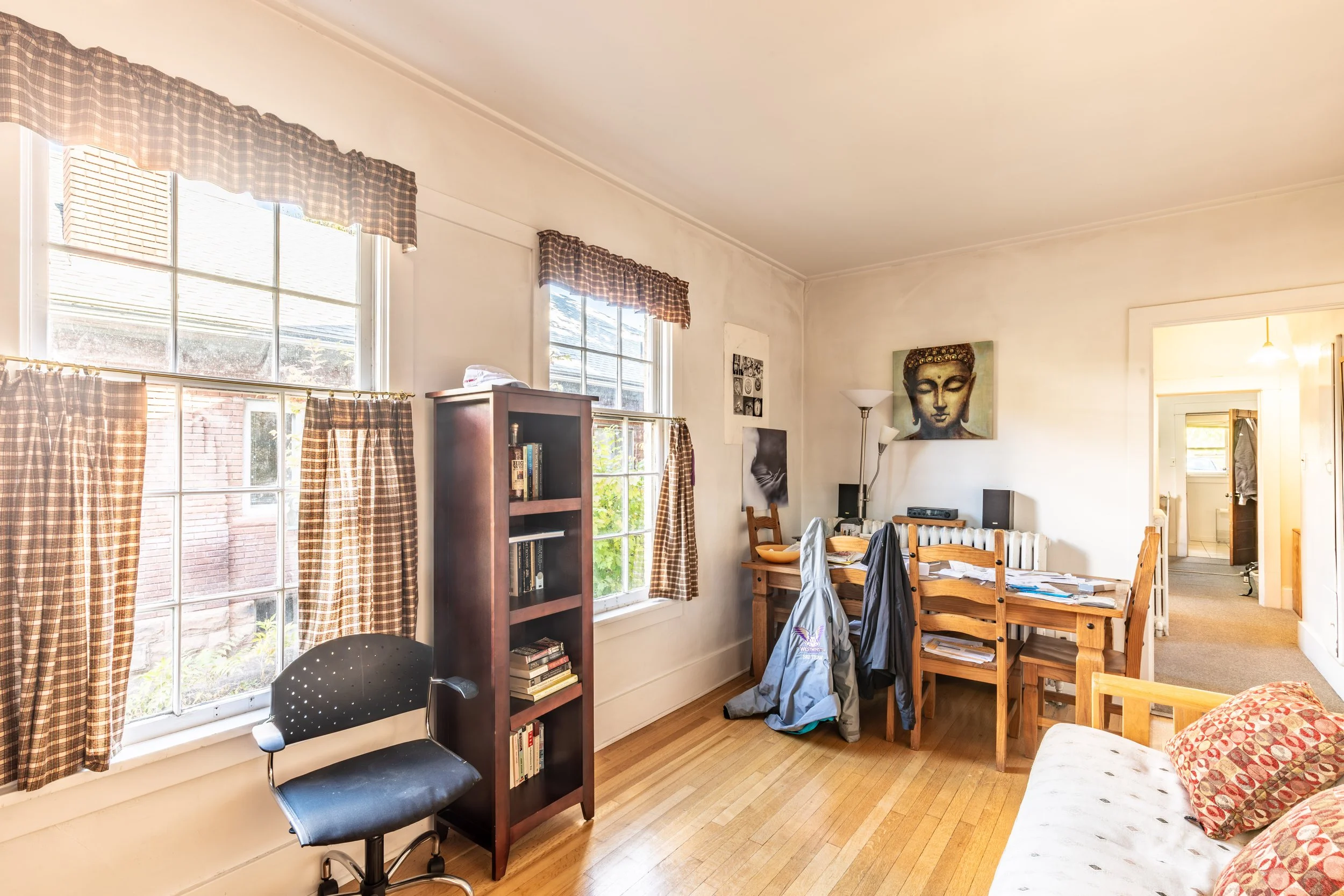 4 - Unit 1 living room.JPG