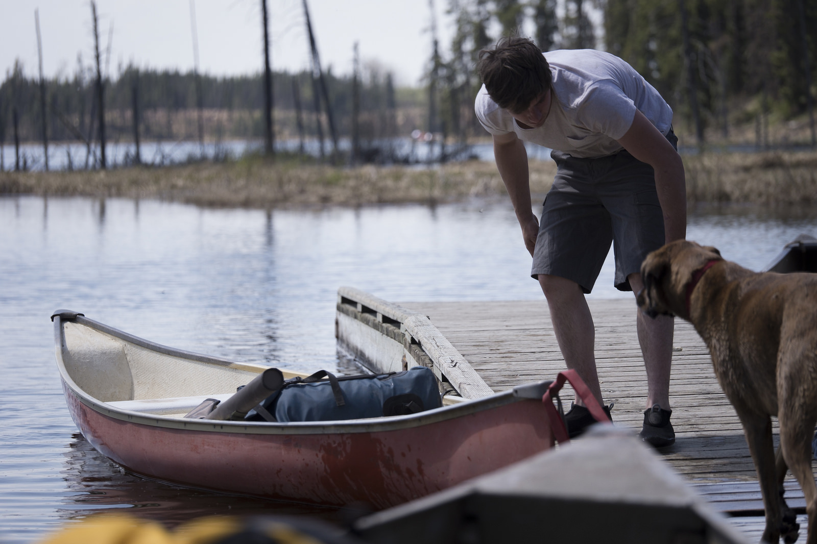 Nate unloading gear at North Steeprock Lake.
