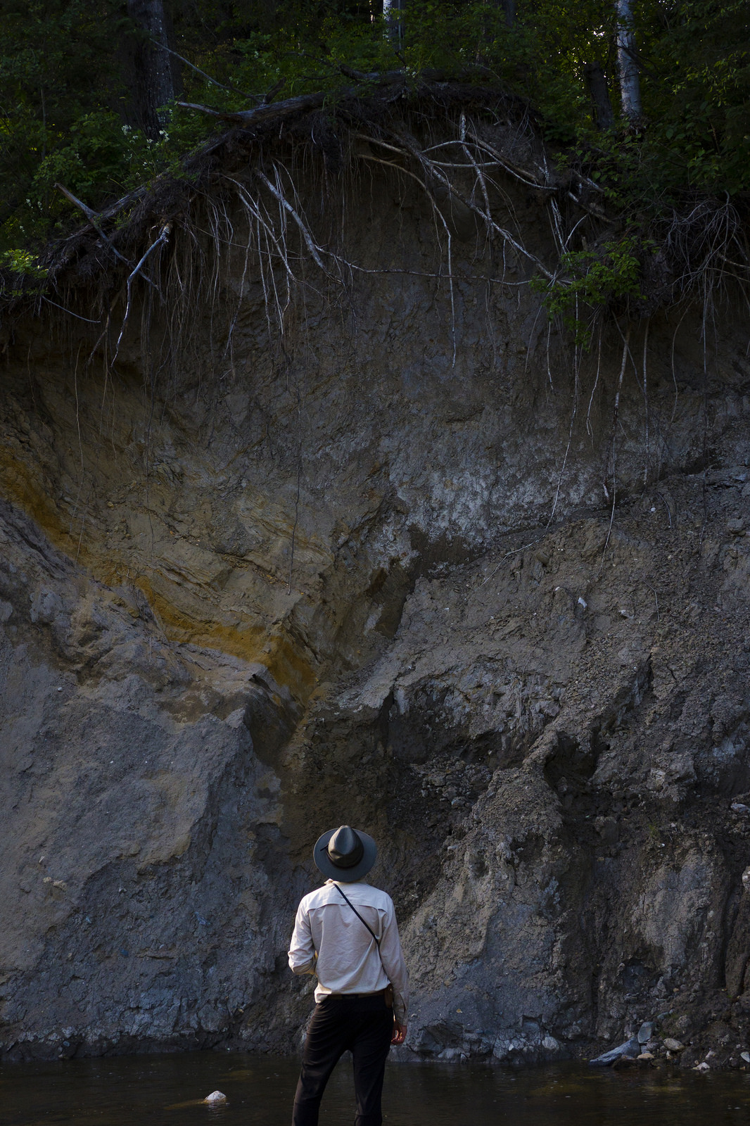 Steep walls of clay and sediment.