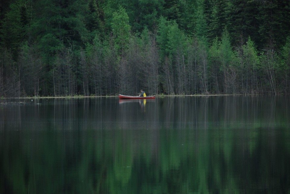 Canoeing Diamond Lake