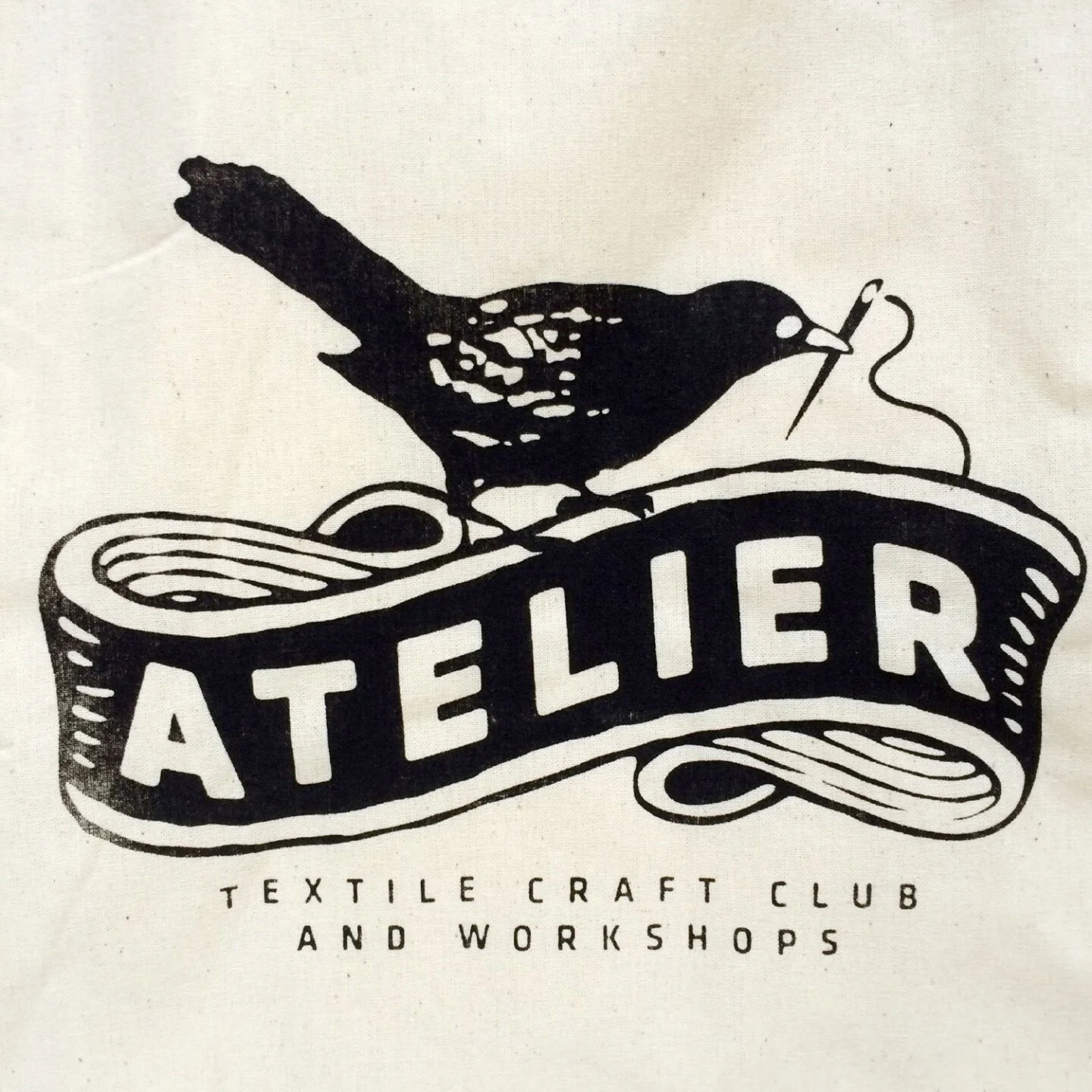 We love this one colour print for @atelierstroud on a natural cotton tote bag.⁠
⁠
#screenprinting #screenprint #inhousescreenprinting #inhouse #tshirtprinting #stroudscreenprinting #handprinting #sustainablefashion #screenprintingstroud #uniformpritn