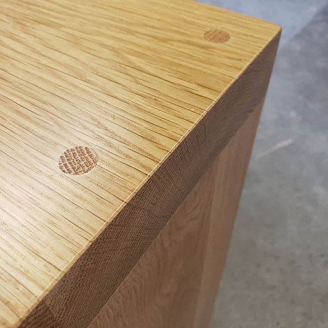 A little bit of detail headed to @edgequarters and @moreaudesignstudio next week for some lucky clients of theirs 🙂

#Wood #woodworking #furniture #furnituredesign #Interiordesign #decor #designer #design #architecture #carpentry #Madeinamerica #sma