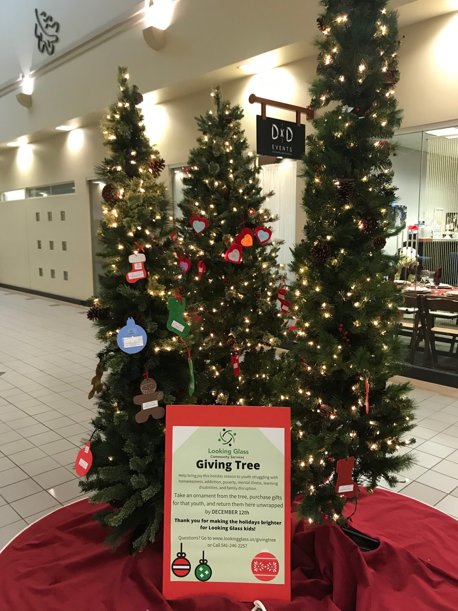 Oakway Center Giving Tree