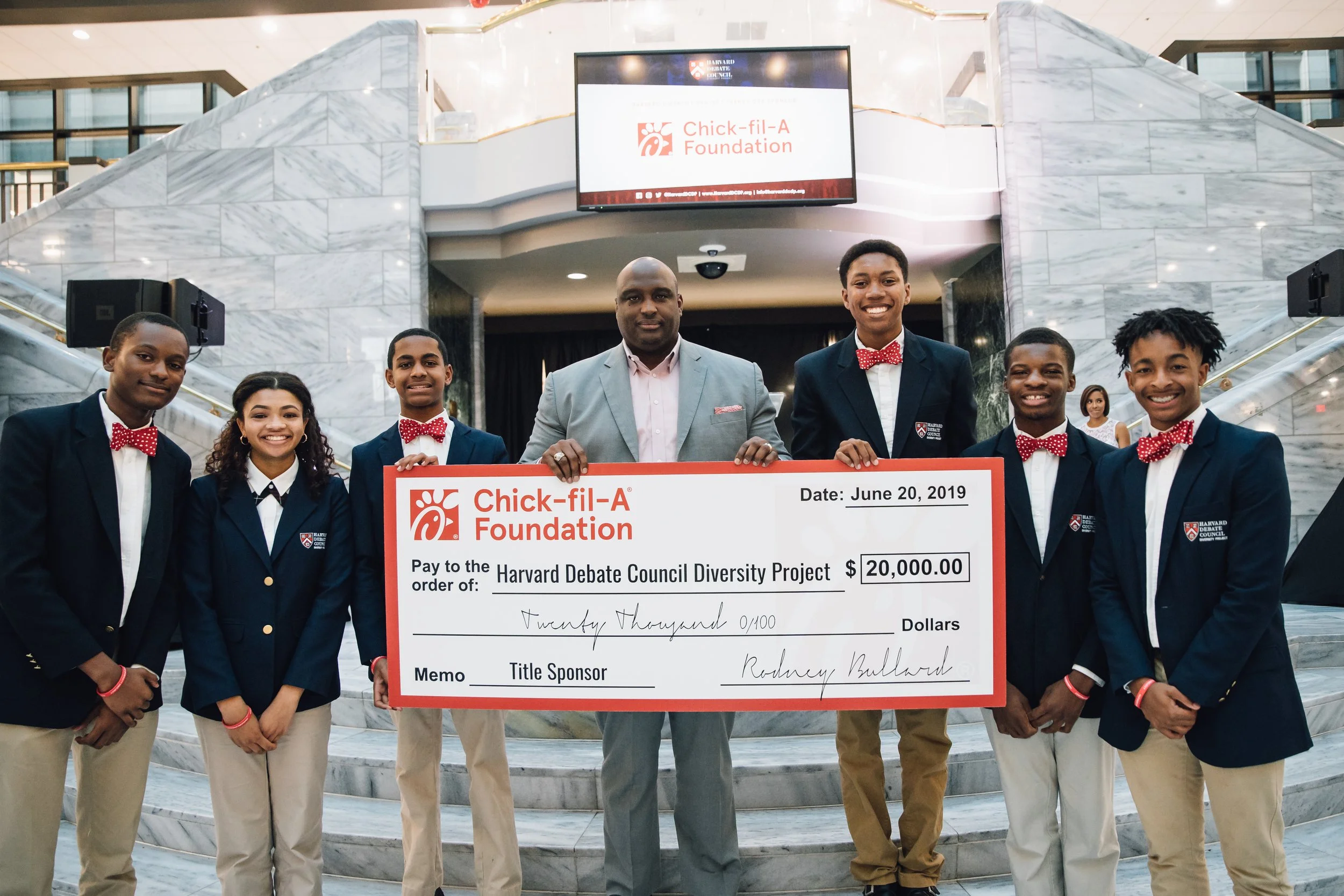 HDC_CityHall_20June_ChirsHouseCo_donors-8.jpg