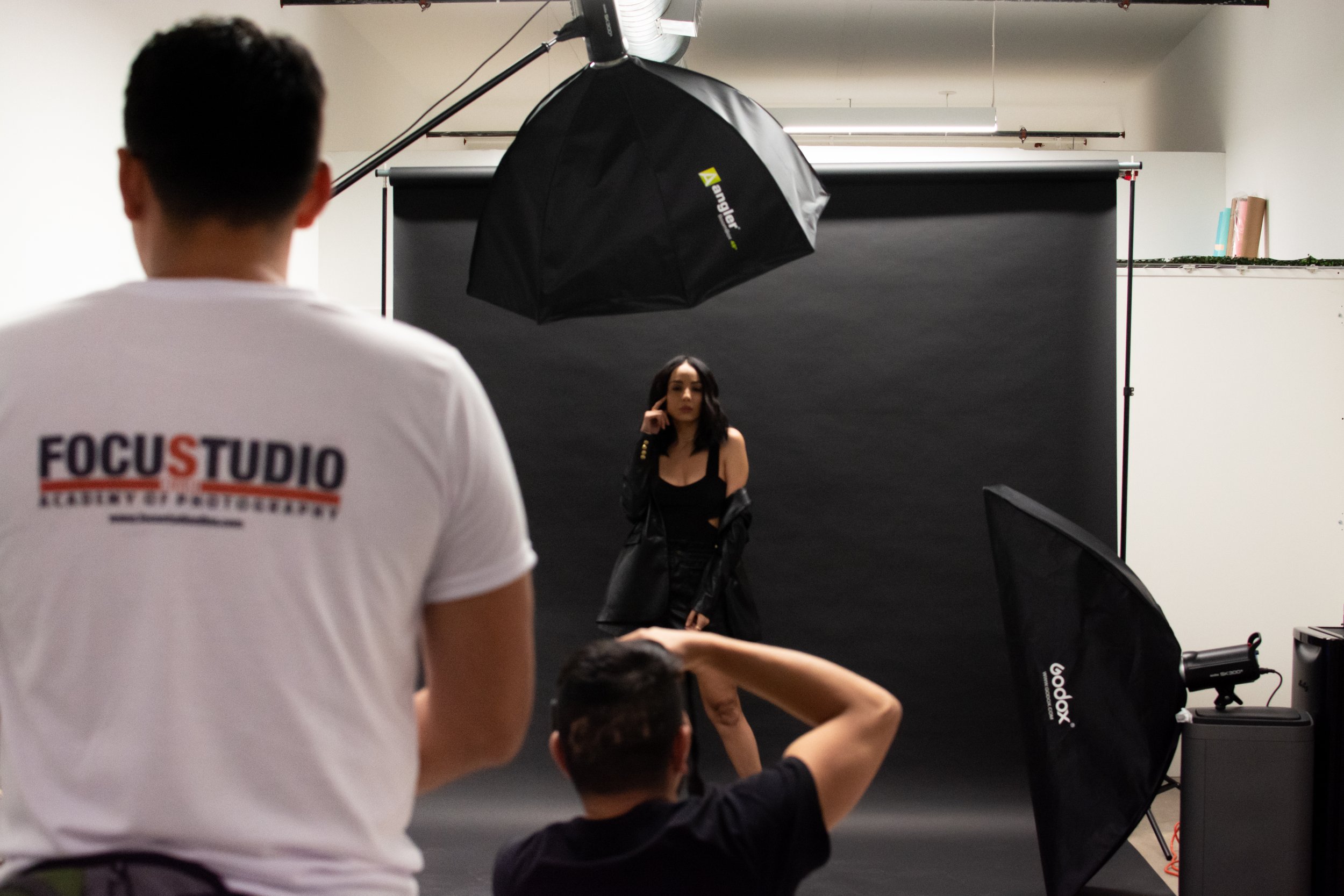 CURSO DE ILUMINACION DE ESTUDIO -CURSO INTERMEDIO DE FOTOGRAFIA- SABADOS