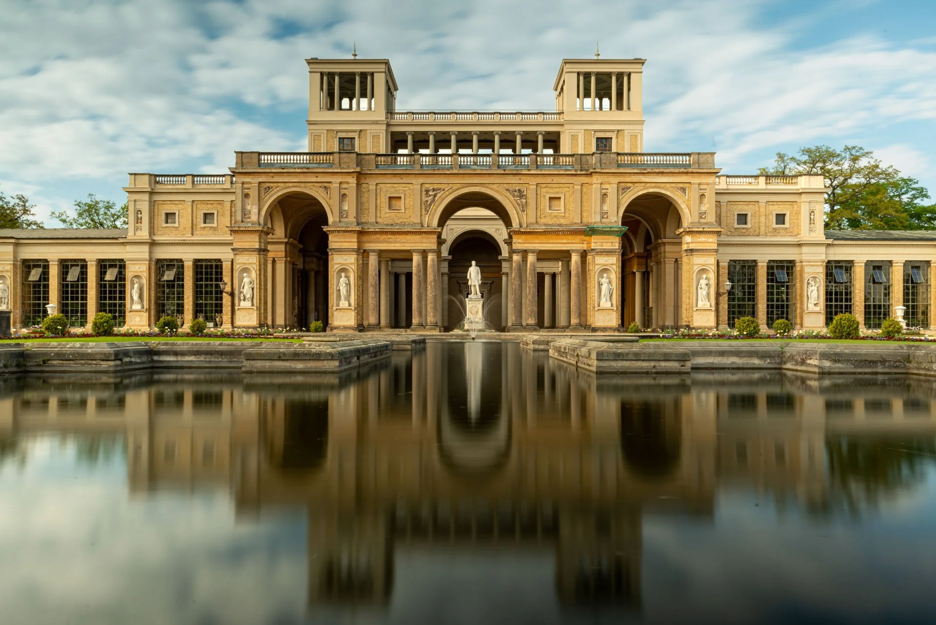  Primera academia de fotografia de habla hispana en la Florida 