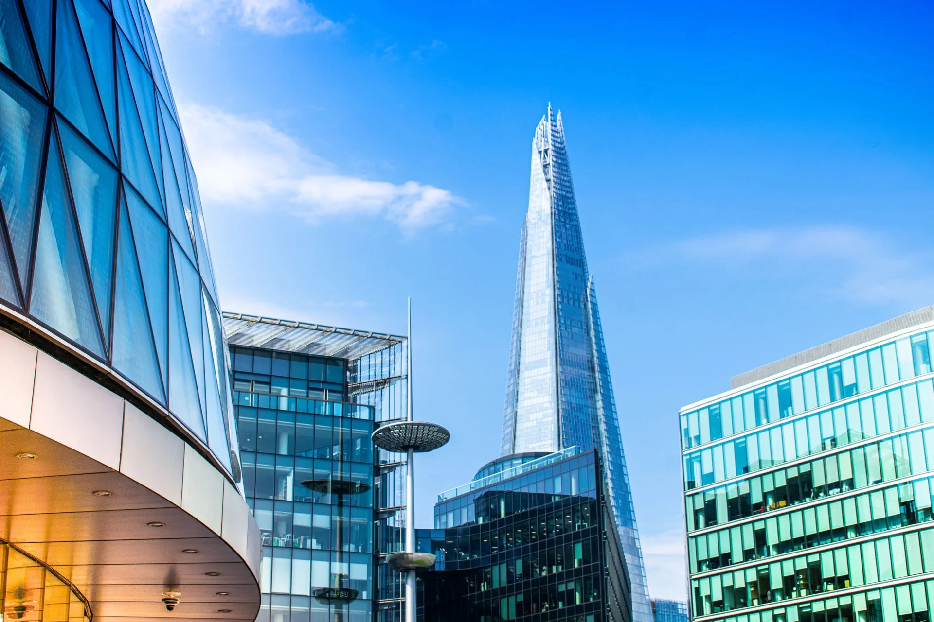  Primera academia de fotografia de habla hispana en la Florida 