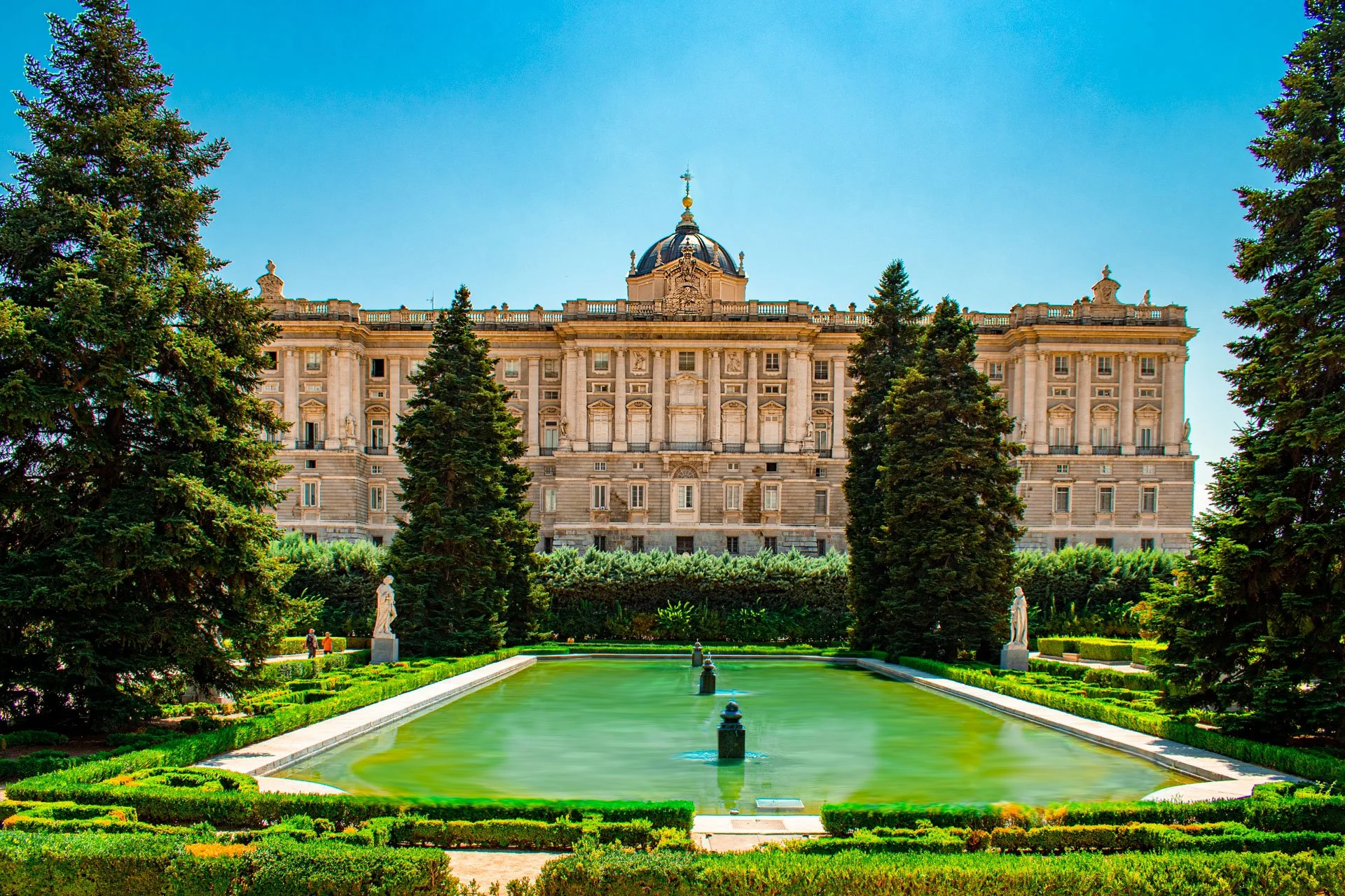  Primera academia de fotografia de habla hispana en la Florida 