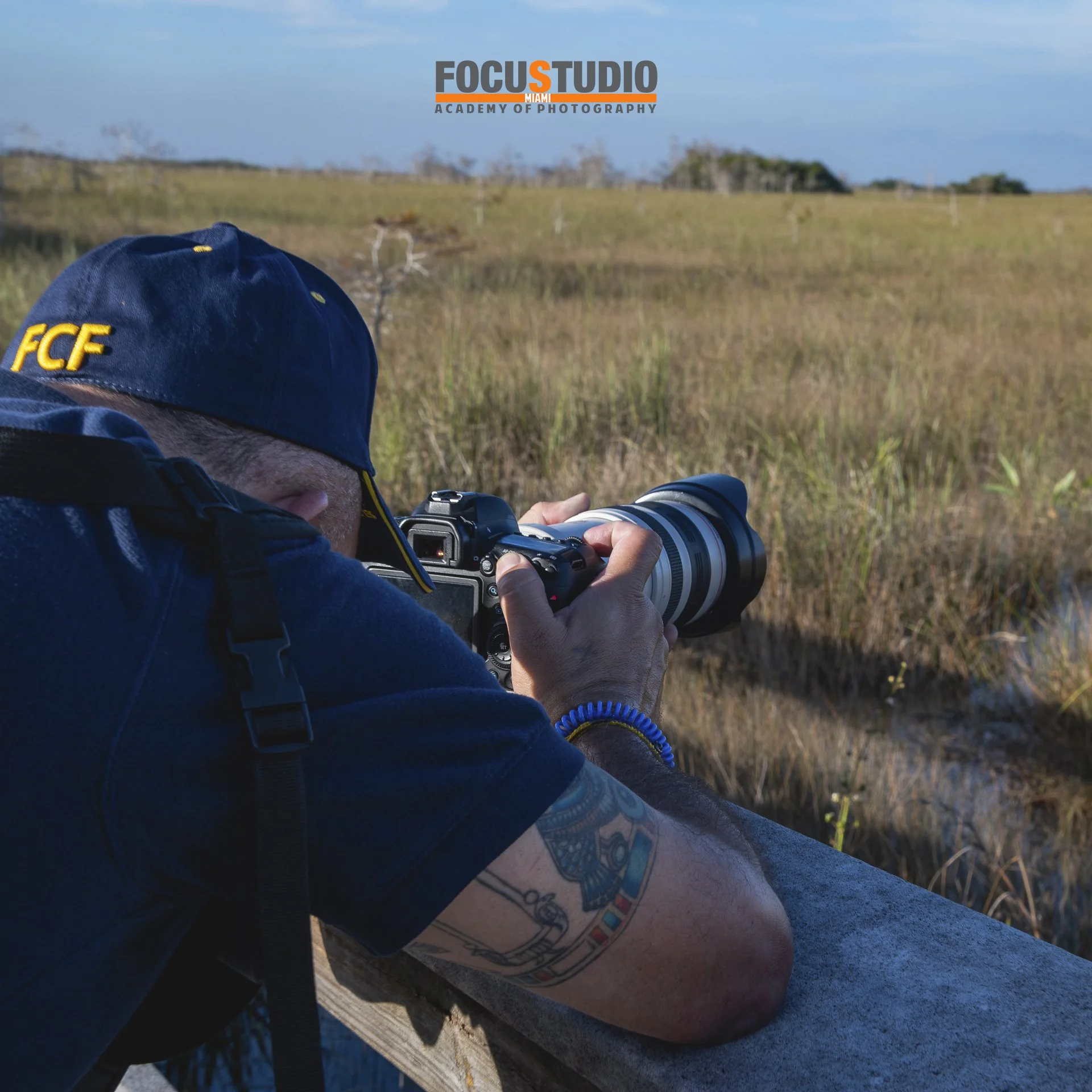  Primera academia de fotografia de habla hispana en la Florida 