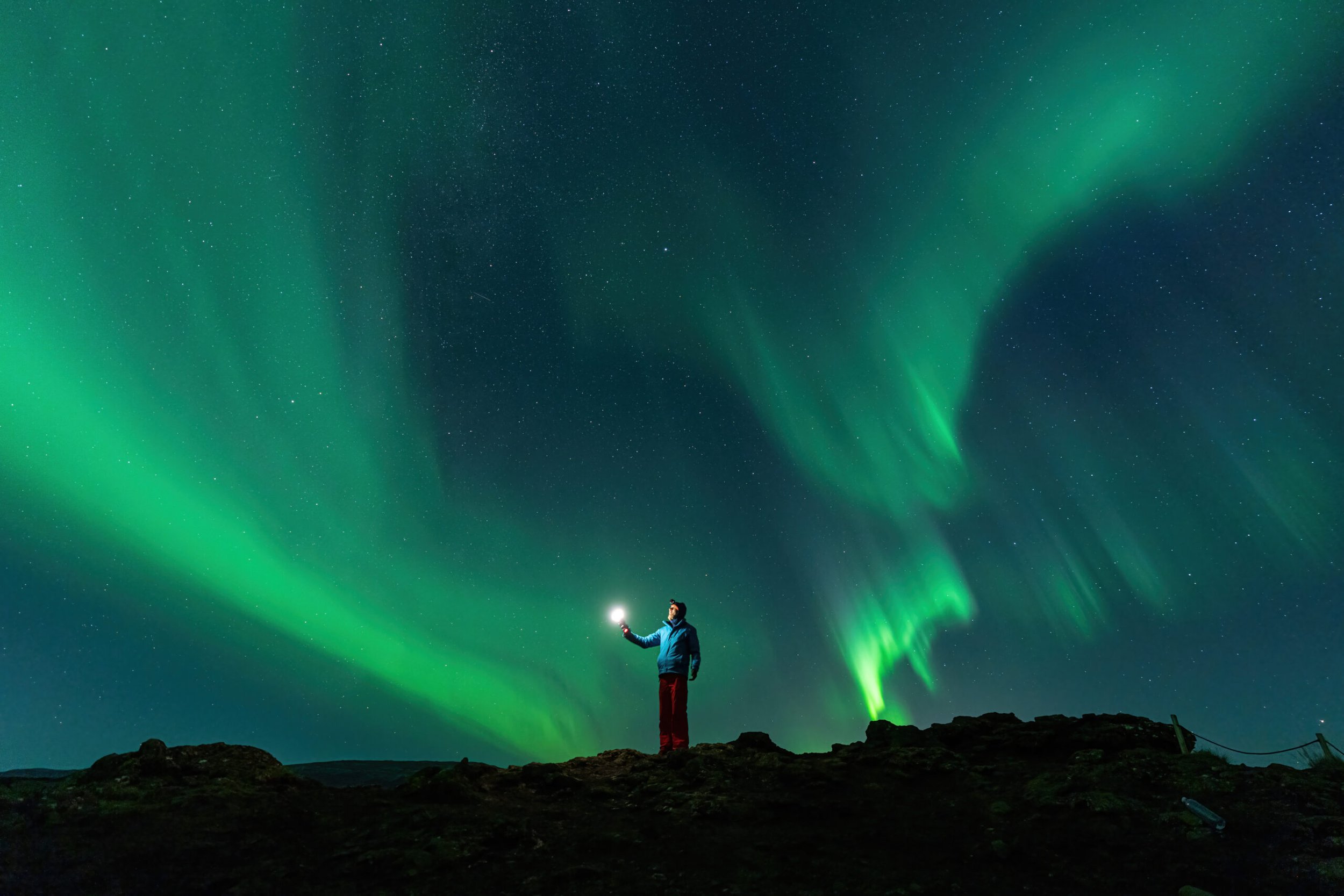 Jaime cazando auroras en Kerid — Islandia (Copy)