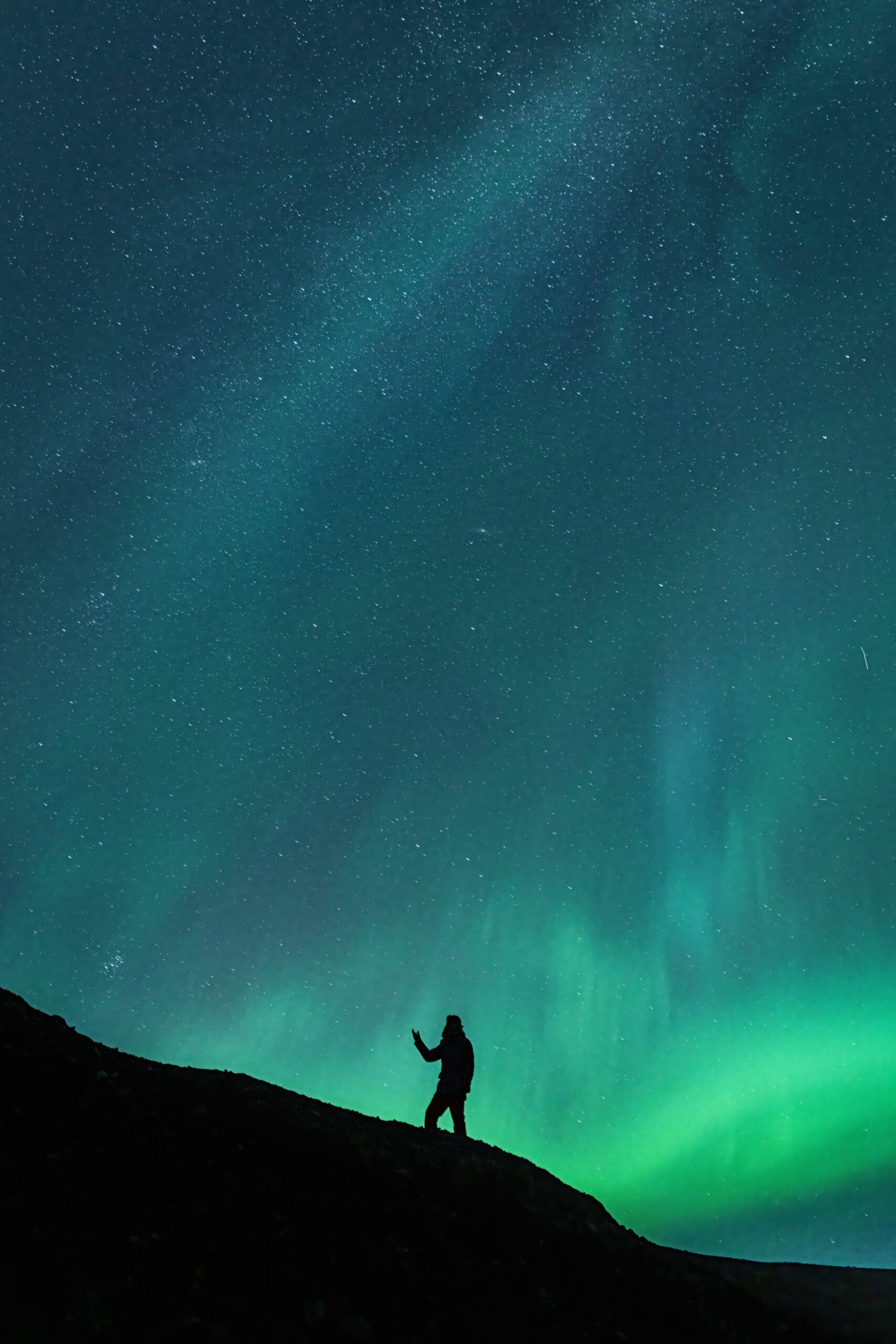 Jaime en Jökúlsarlon cazando auroras — Islandia