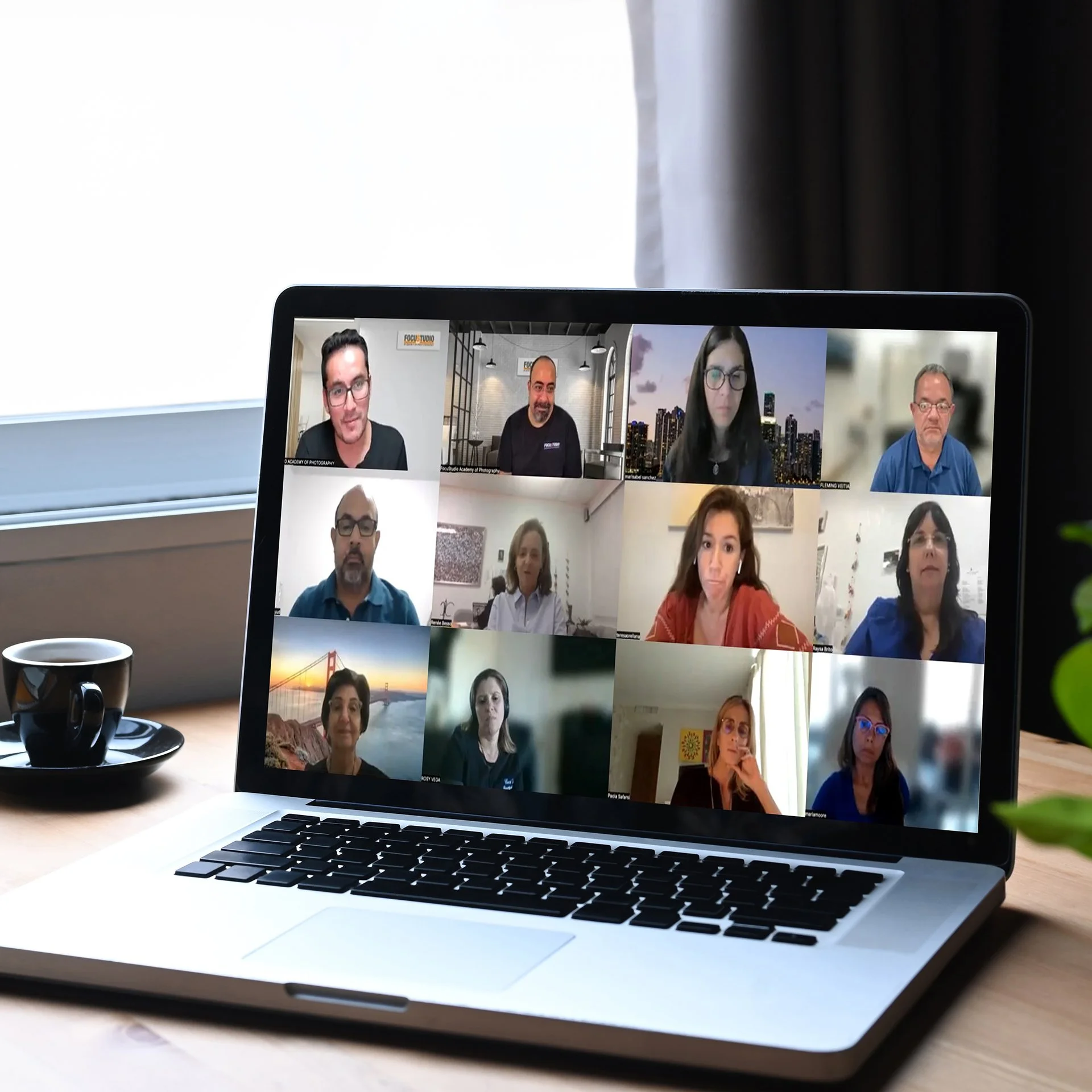 sin logo p google 7.jpg