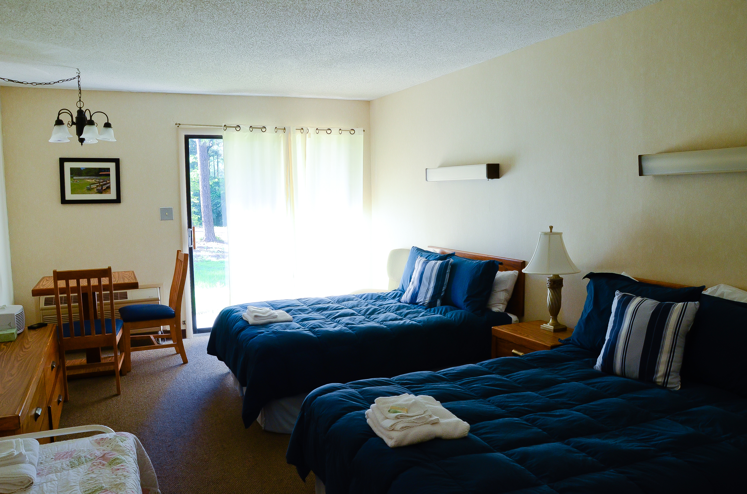 Cole Lodge Room