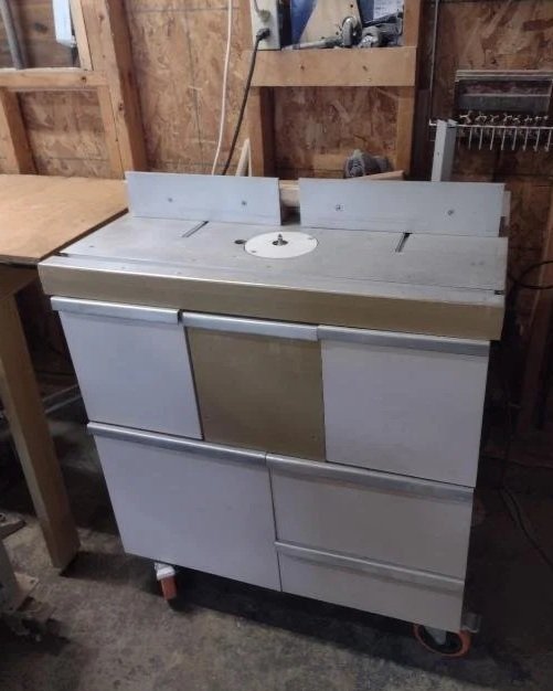 router table build.jpg