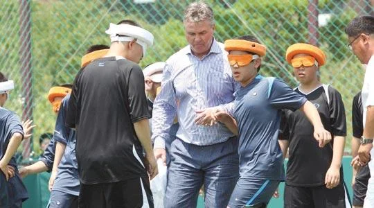 Hiddink plans to keep working his magic