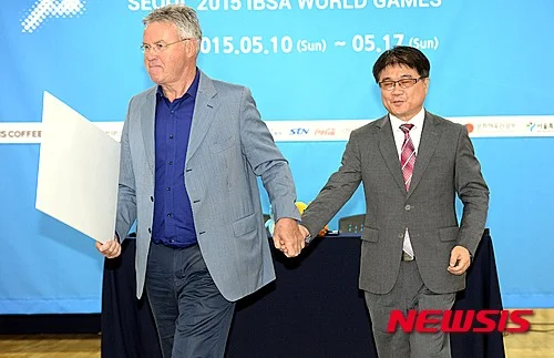 한국시각장애인연합회 회장님, 저와 함께 갑시다~